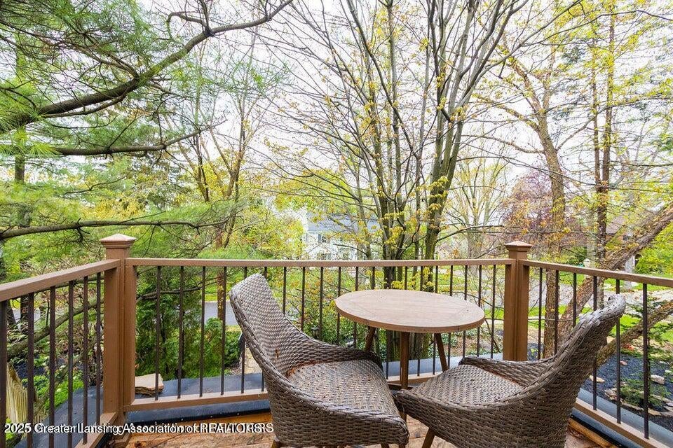 East Lansing, Michigan, 48823, United States, 6 Bedrooms Bedrooms, ,6 BathroomsBathrooms,Residential,For Sale,1992121