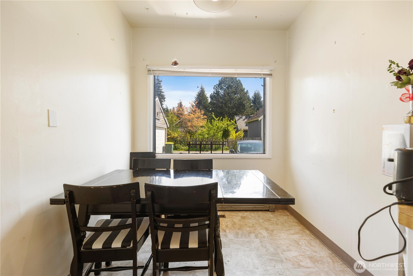 Bellingham, Washington, 98225, United States, 4 Bedrooms Bedrooms, ,1 BathroomBathrooms,Residential,For Sale,1984475