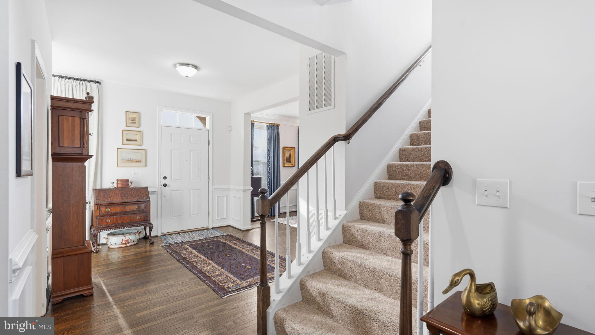 Woodbridge, Virginia, 22192, United States, 4 Bedrooms Bedrooms, ,4 BathroomsBathrooms,Residential,For Sale,2005725