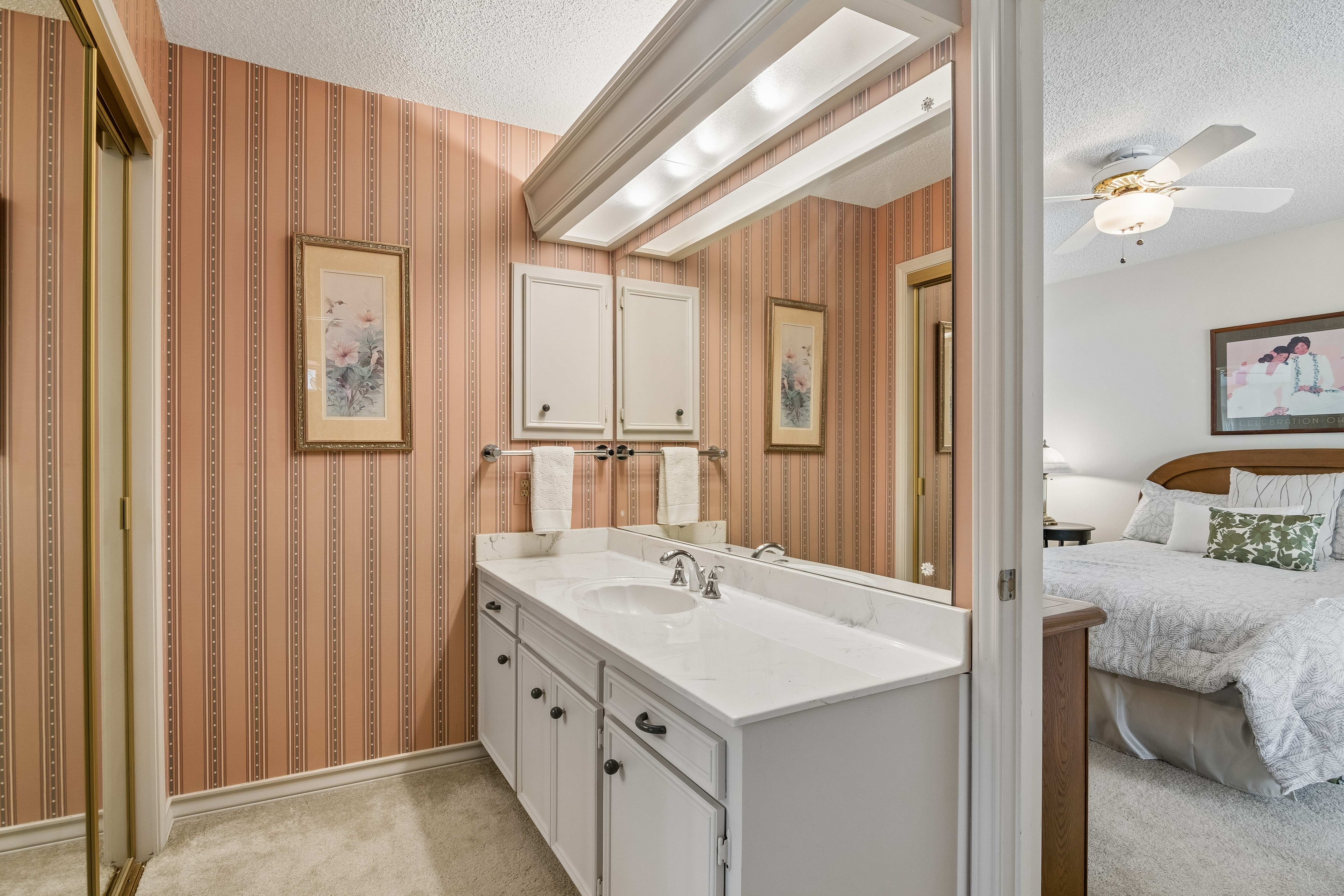  Custom Garden Home in Desirable Windcrest - 物件實景