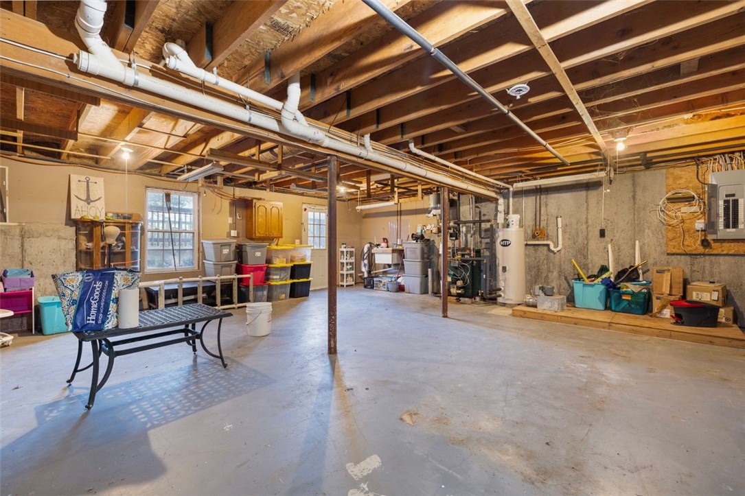 Richmond, Rhode Island, 02898, United States, 3 Bedrooms Bedrooms, ,3 BathroomsBathrooms,Residential,For Sale,1996089