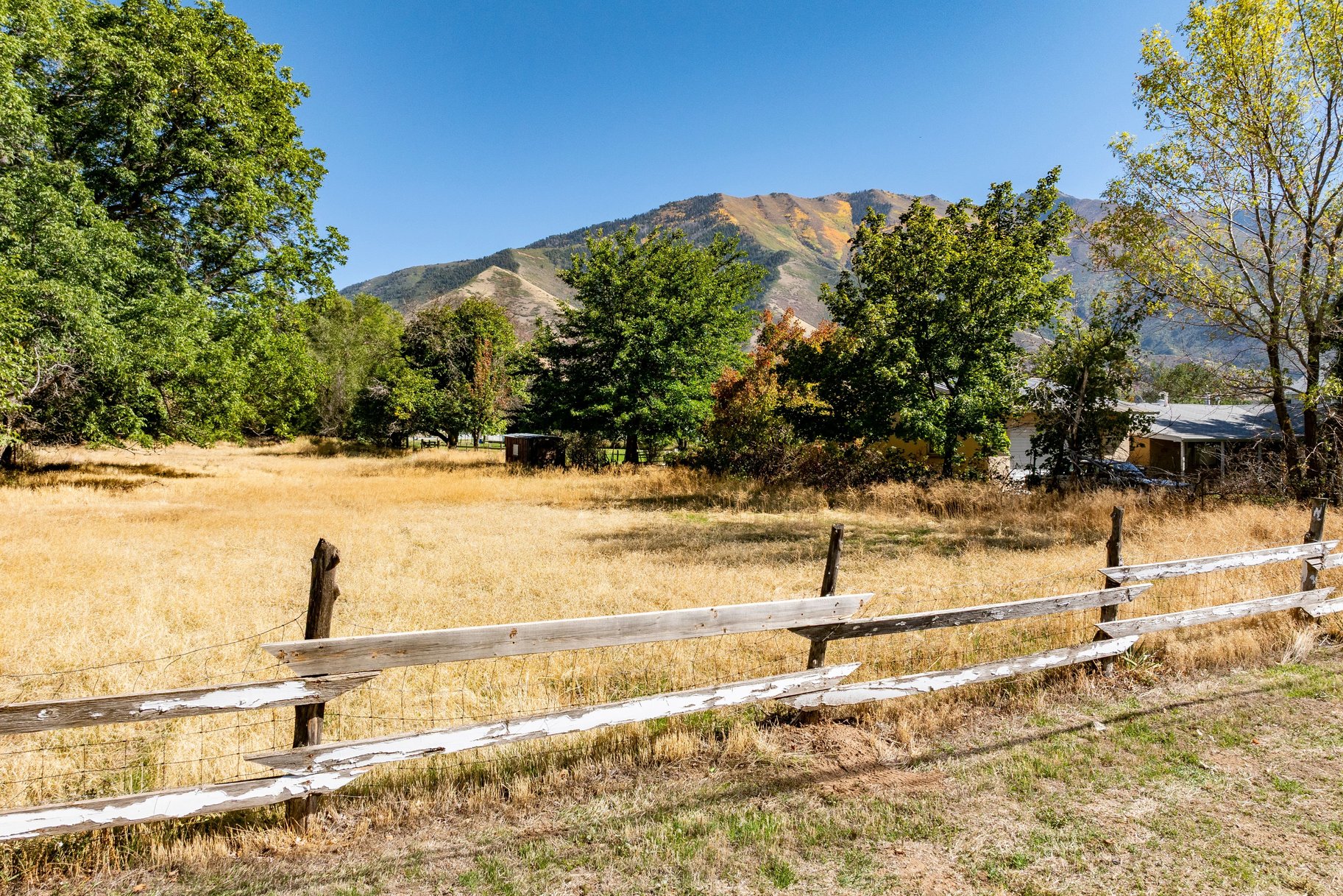  1 Acre in Mapleton off of Main Street - 物件實景