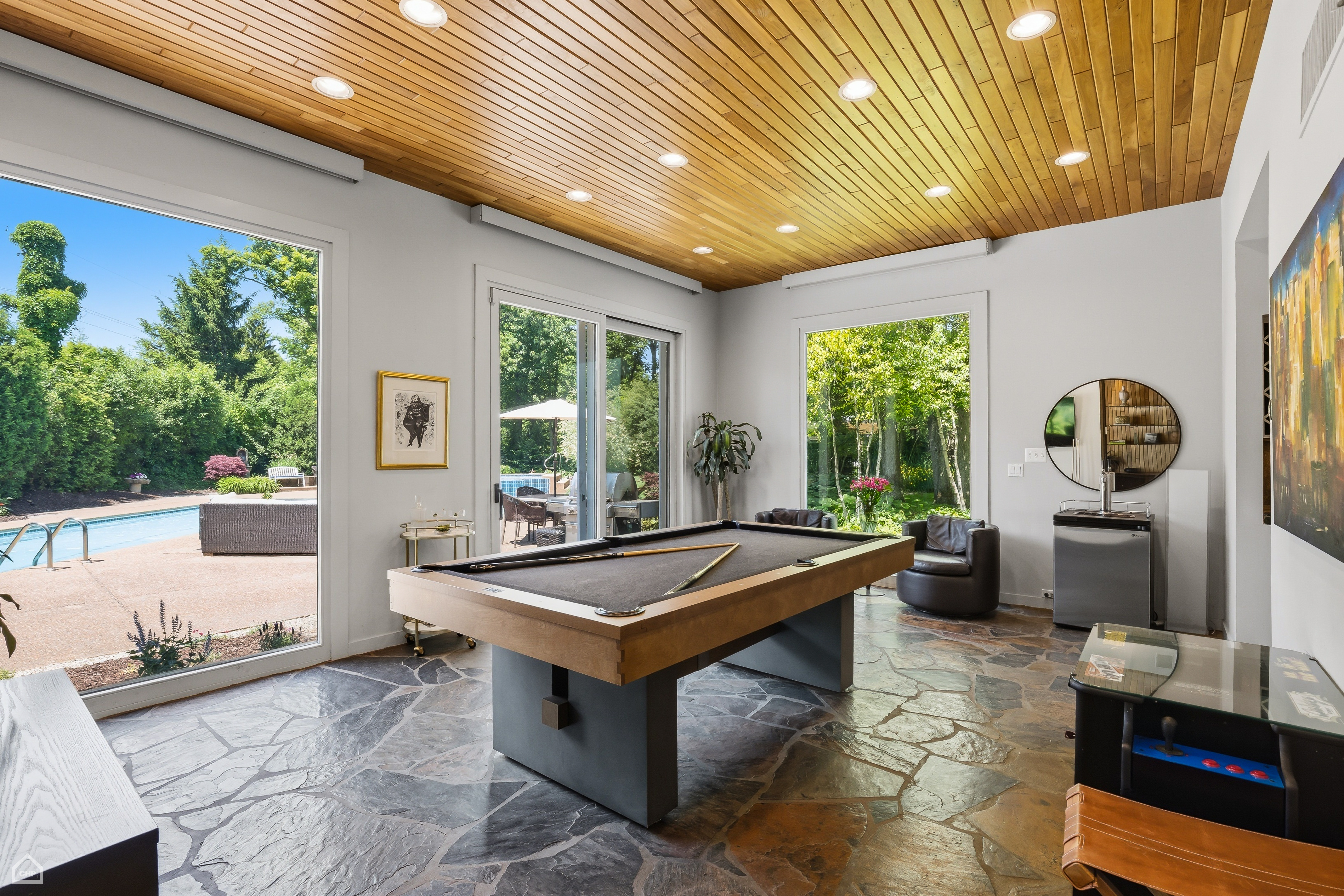  RENOVATED MID CENTURY MODERN ESTATE - 物件實景