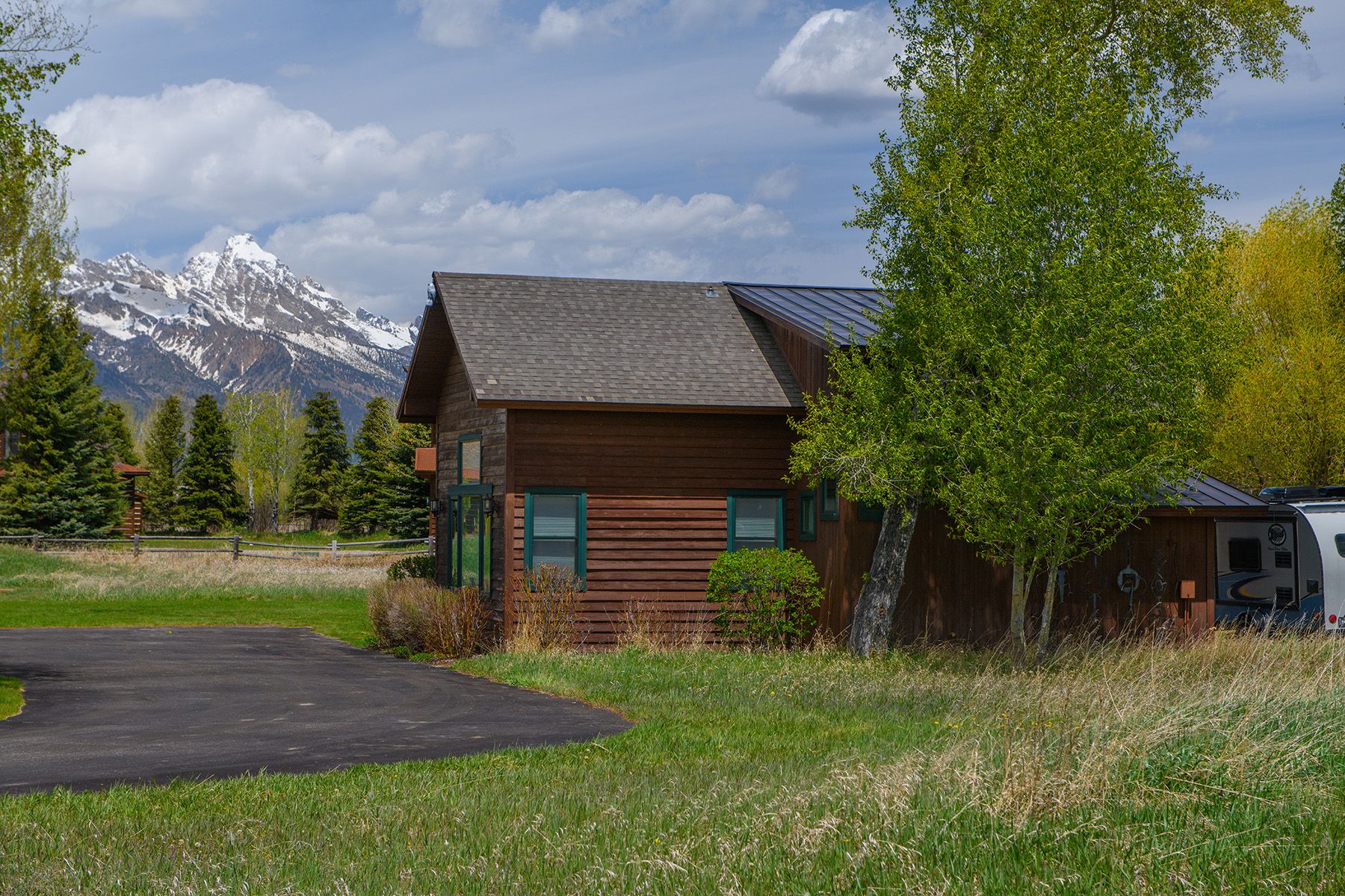  In the Shadow of the Tetons - 物件實景