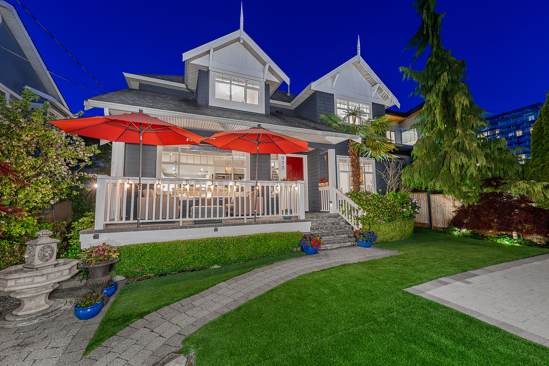  Elevated Seaside Living - 物件實景