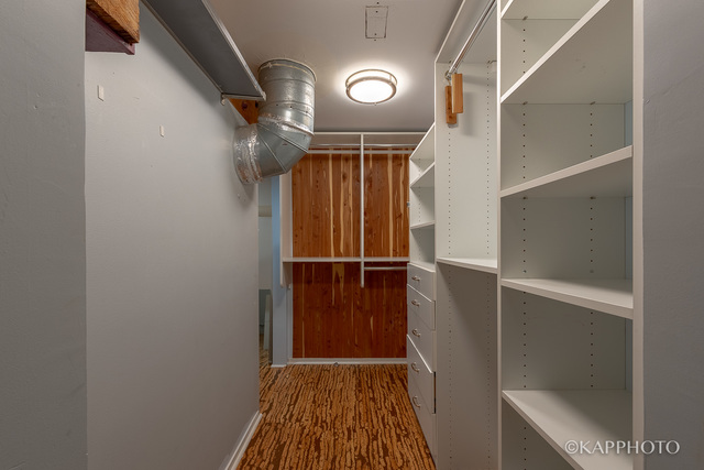 Chicago, Illinois, 60616, United States, 3 Bedrooms Bedrooms, ,2 BathroomsBathrooms,Residential,For Sale,1881294