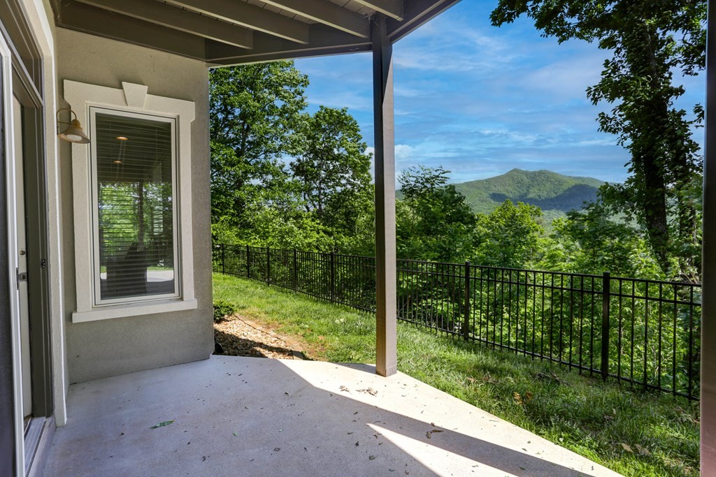Young Harris, Georgia, 30582, United States, 4 Bedrooms Bedrooms, ,3 BathroomsBathrooms,Residential,For Sale,1944949