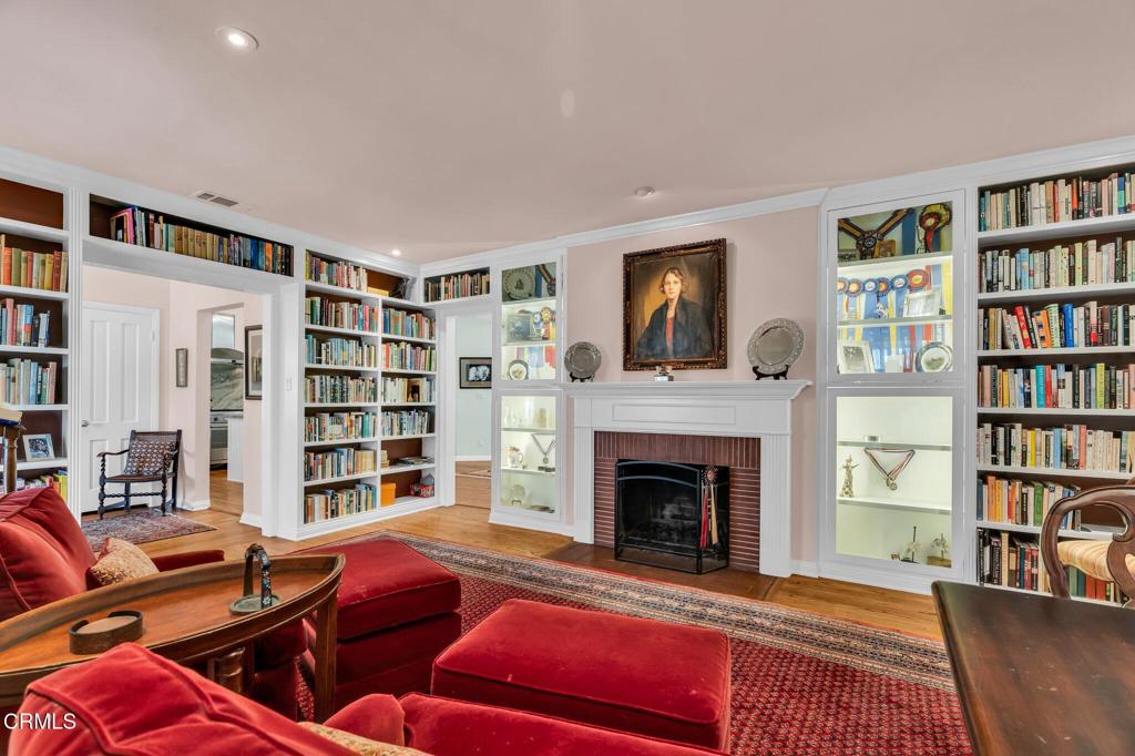 Altadena, California, 91001, United States, 3 Bedrooms Bedrooms, ,3 BathroomsBathrooms,Residential,For Sale,1903574