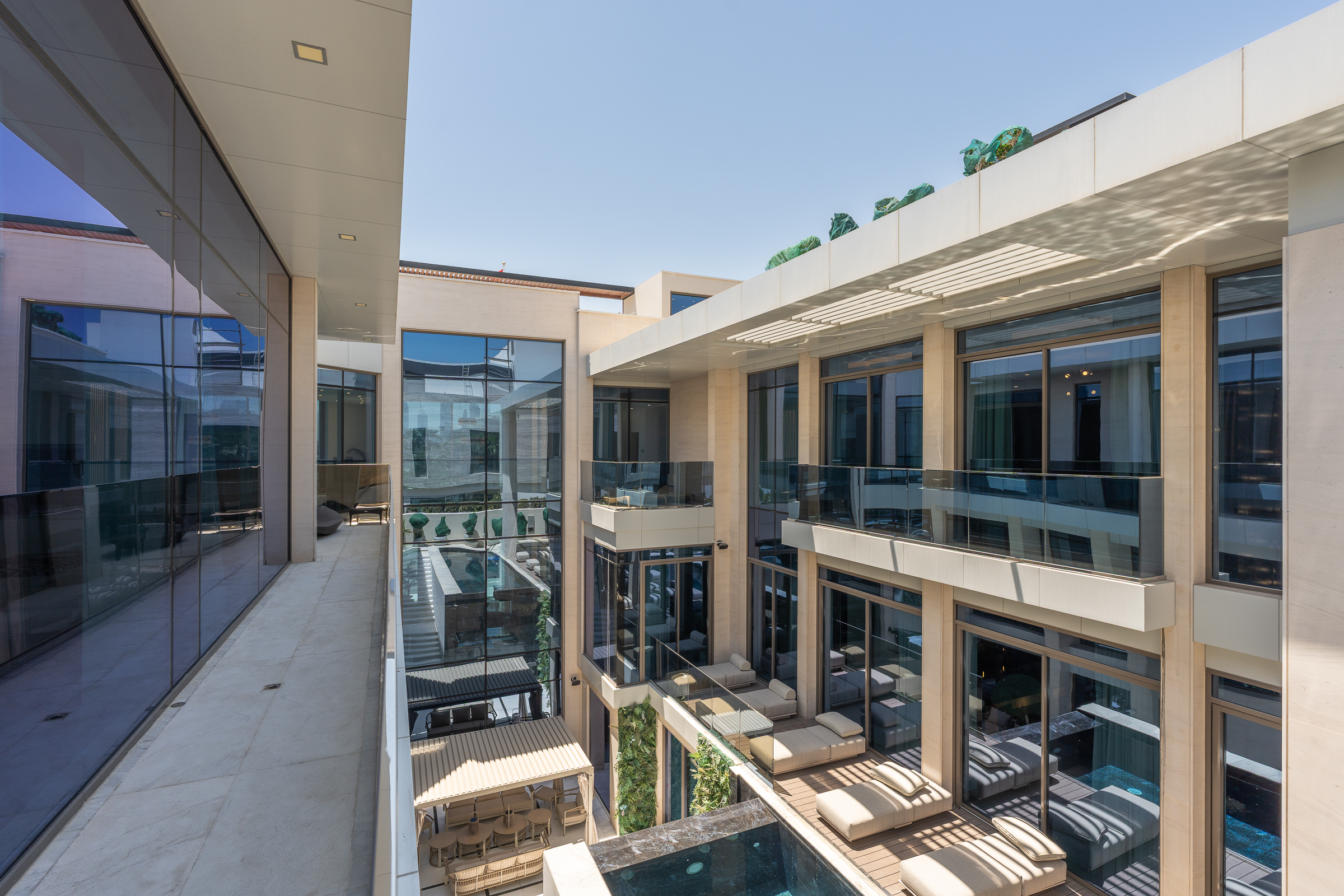  Breathtaking Custom-Built Mansion in Jumeirah - 物件實景