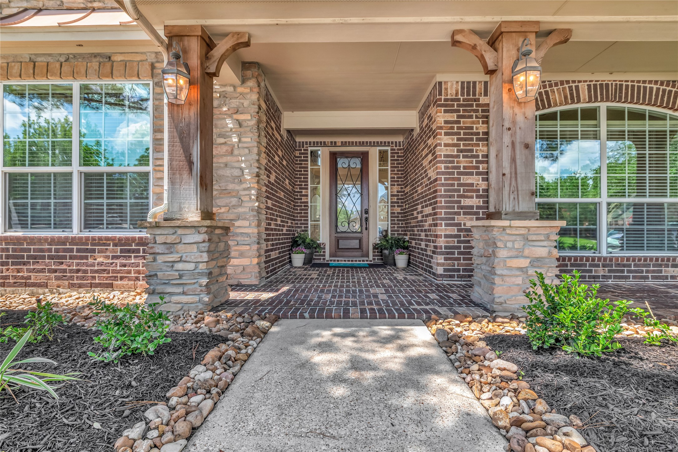 Houston, Texas, 77044, United States, 5 Bedrooms Bedrooms, ,4 BathroomsBathrooms,Residential,For Sale,1927228