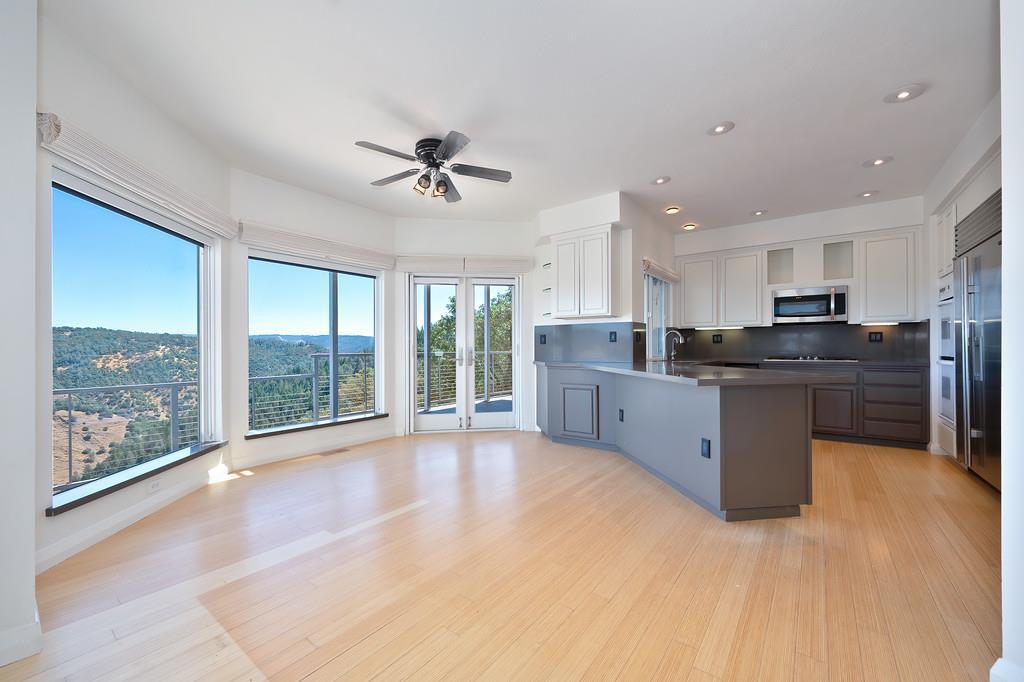 Placerville, California, 95667, United States, 4 Bedrooms Bedrooms, ,5 BathroomsBathrooms,Residential,For Sale,1982324