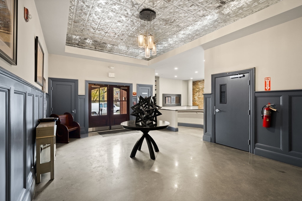 Boston, Massachusetts, 02127, United States, 2 Bedrooms Bedrooms, ,2 BathroomsBathrooms,Residential,For Sale,1999674