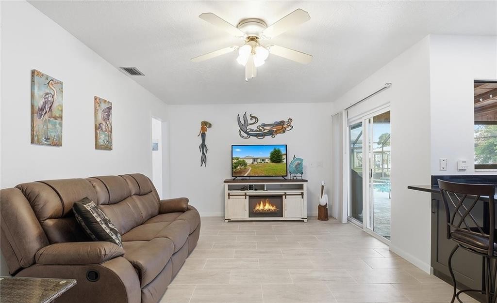 Crystal RIver, Florida, 34429, United States, 3 Bedrooms Bedrooms, ,2 BathroomsBathrooms,Residential,For Sale,1986305