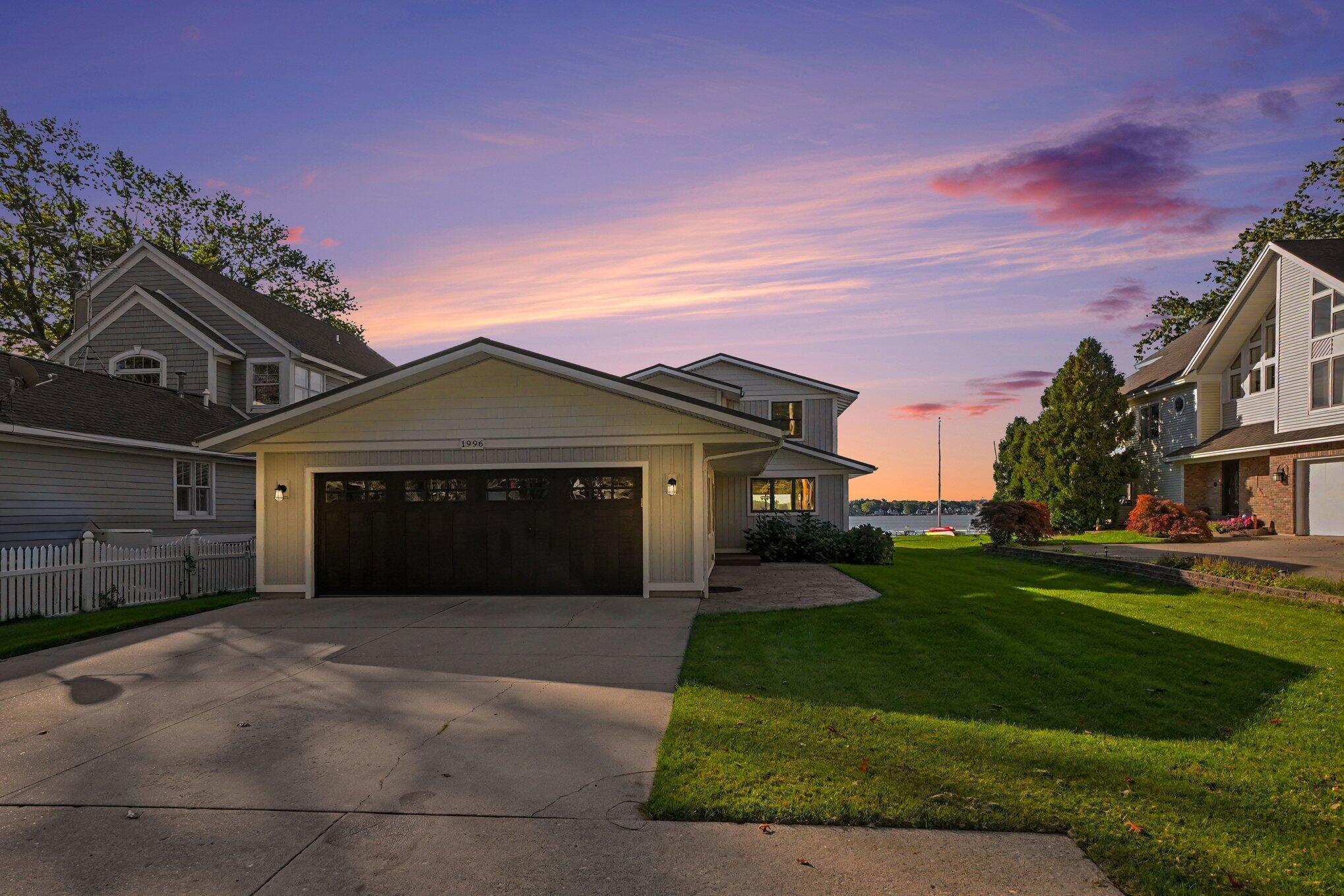 Lake St, Holland, MI 49424