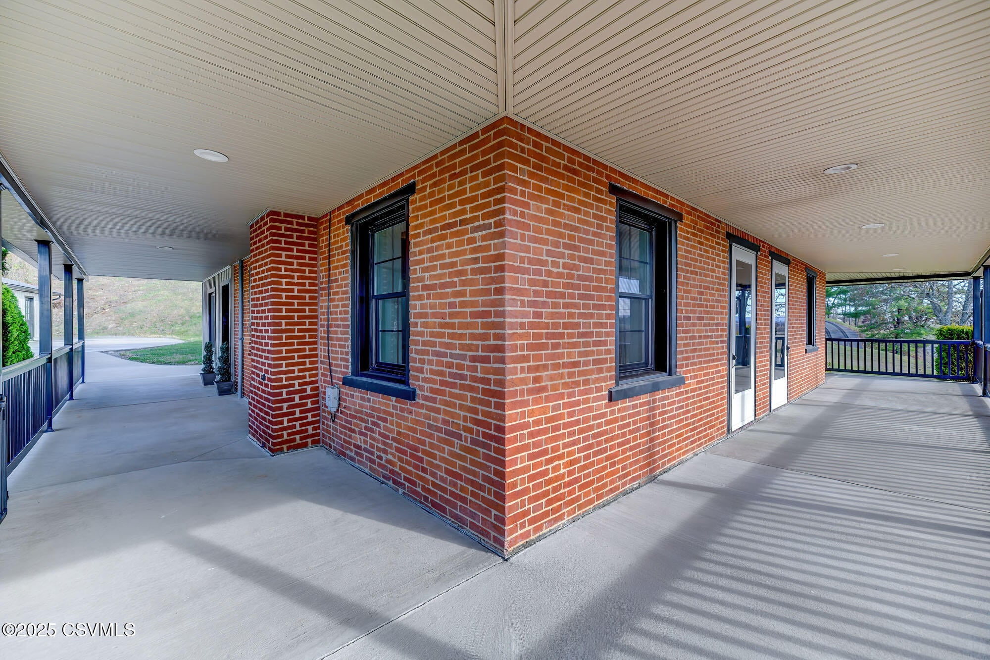 Berwick, Pennsylvania, 18603, United States, 4 Bedrooms Bedrooms, ,2 BathroomsBathrooms,Residential,For Sale,1993834