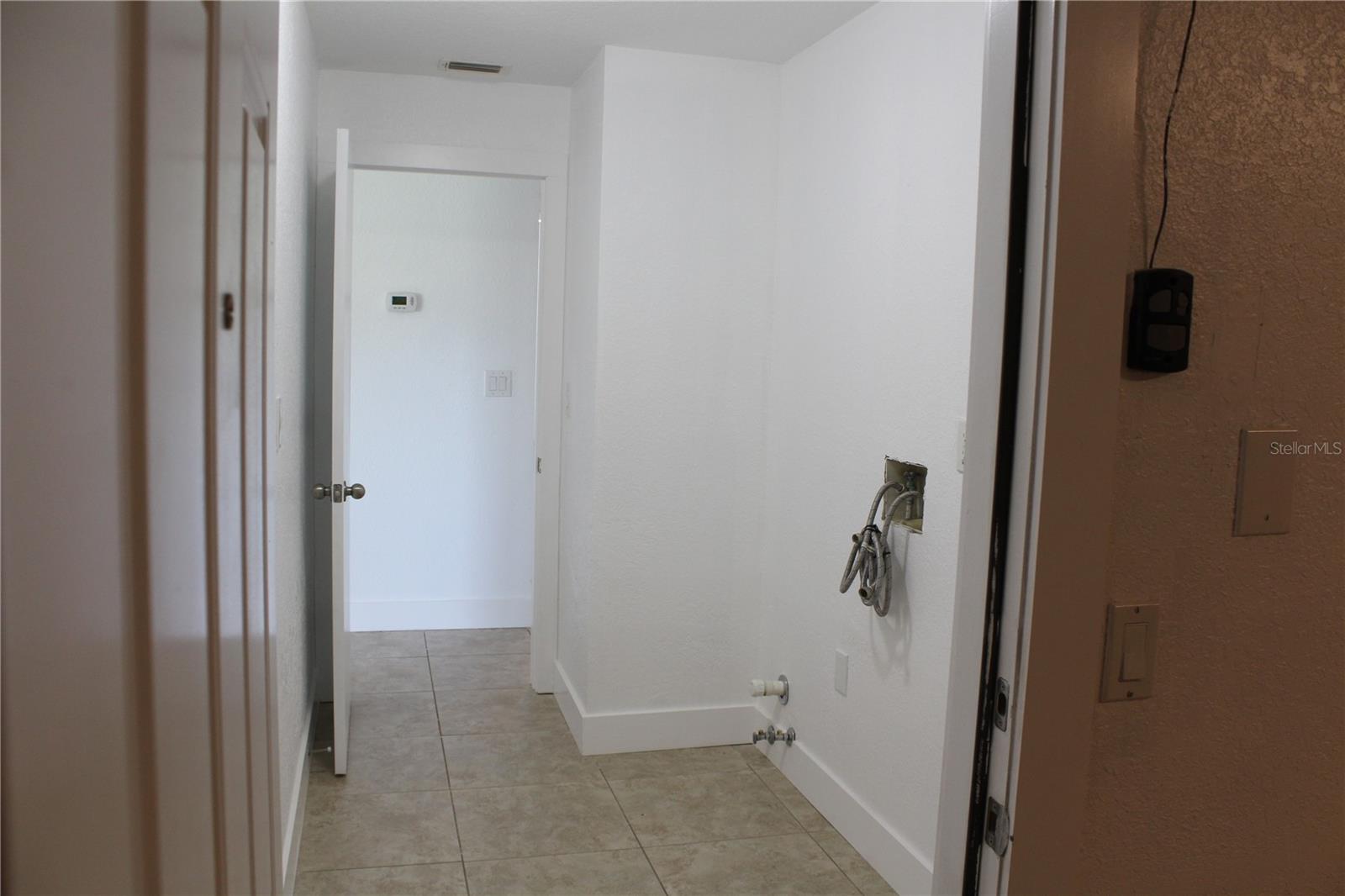 Largo, Florida, 33773, United States, 3 Bedrooms Bedrooms, ,2 BathroomsBathrooms,Residential,For Sale,1870302