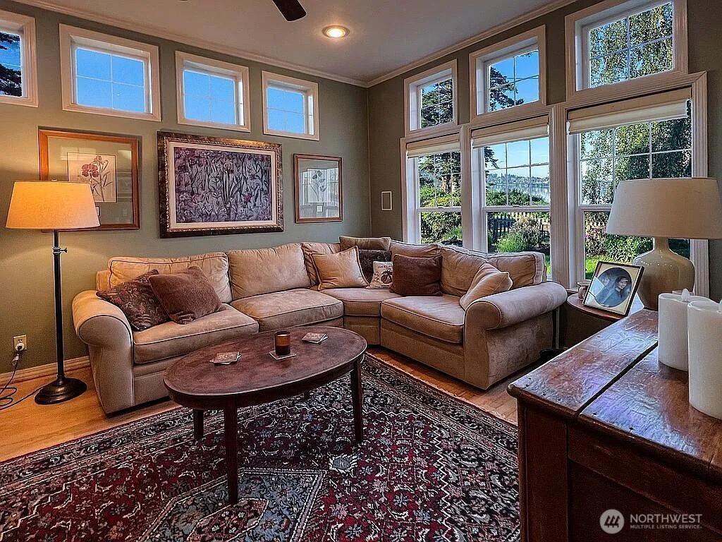 Oak Harbor, Washington, 98277, United States, 3 Bedrooms Bedrooms, ,2 BathroomsBathrooms,Residential,For Sale,1982264