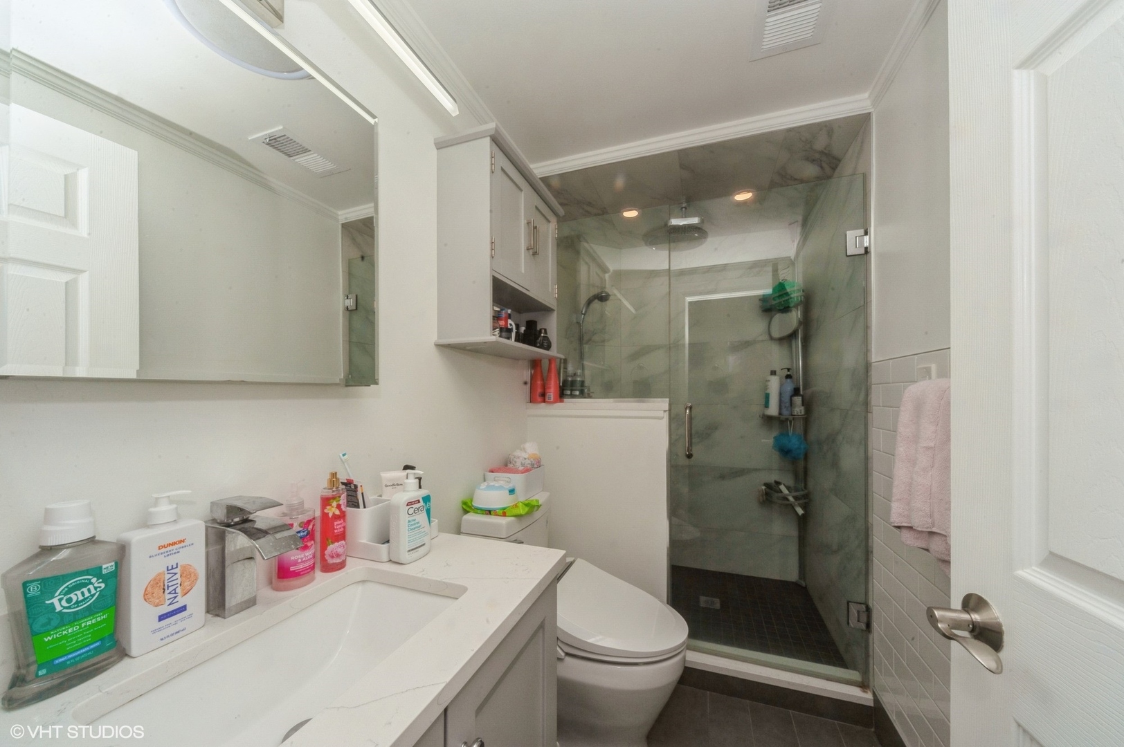 Vernon Hills, Illinois, 60061, United States, 3 Bedrooms Bedrooms, ,3 BathroomsBathrooms,Residential,For Sale,1885308