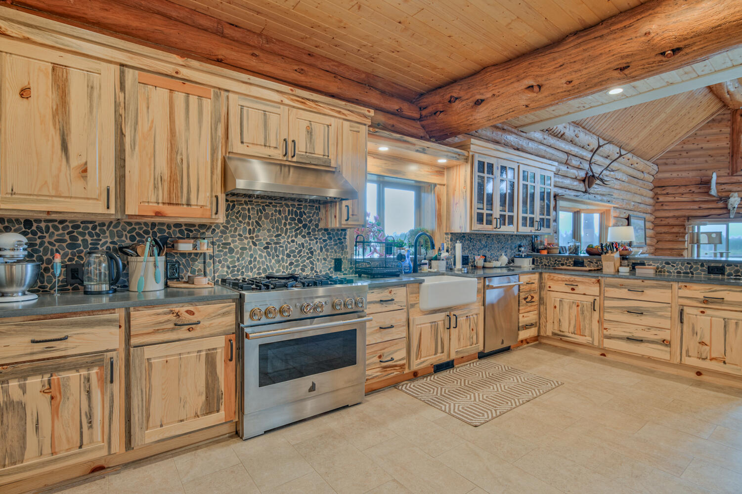 La Pine, Oregon, 97739, United States, 3 Bedrooms Bedrooms, ,2 BathroomsBathrooms,Residential,For Sale,1976945