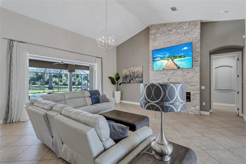 Bradenton, Florida, 34212, United States, 4 Bedrooms Bedrooms, ,3 BathroomsBathrooms,Residential,For Sale,1826992