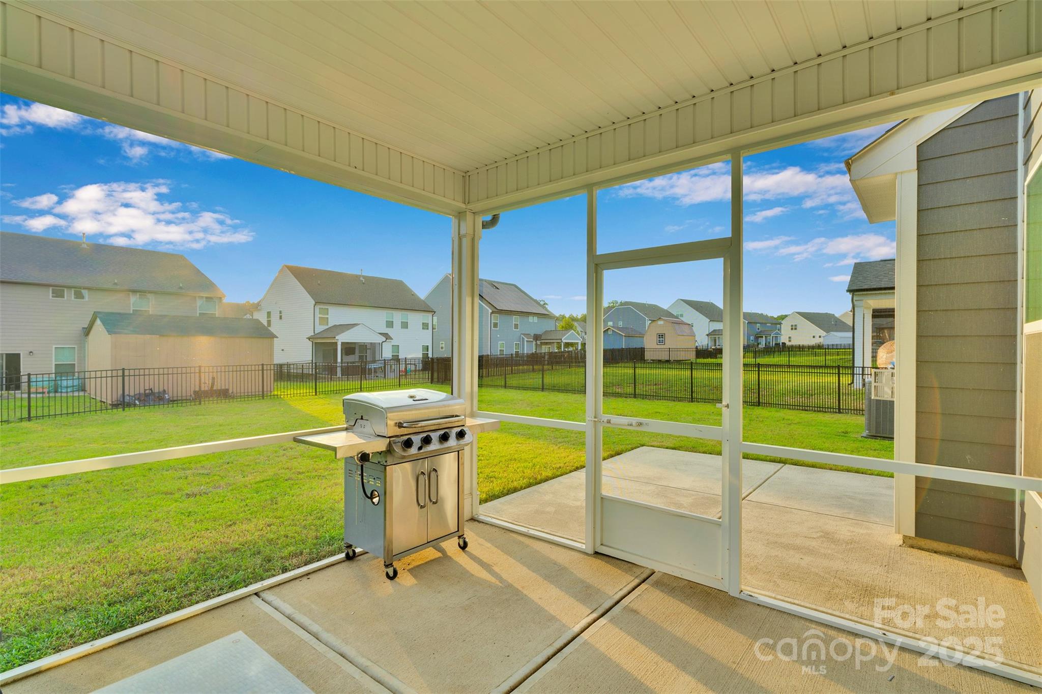 Concord, North Carolina, 28025, United States, 5 Bedrooms Bedrooms, ,4 BathroomsBathrooms,Residential,For Sale,1927846