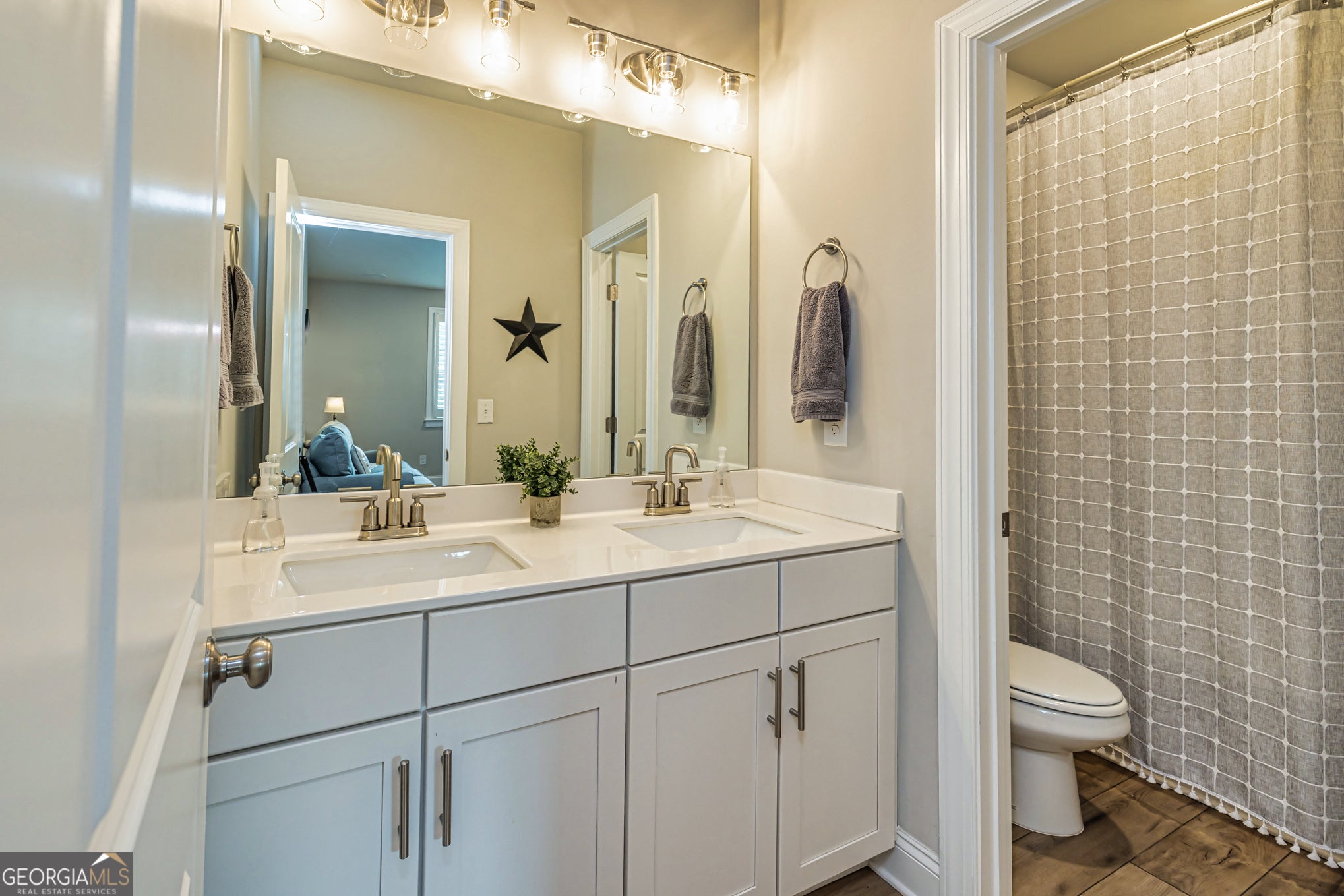 Peachtree City, Georgia, 30269, United States, 5 Bedrooms Bedrooms, ,4 BathroomsBathrooms,Residential,For Sale,1988383