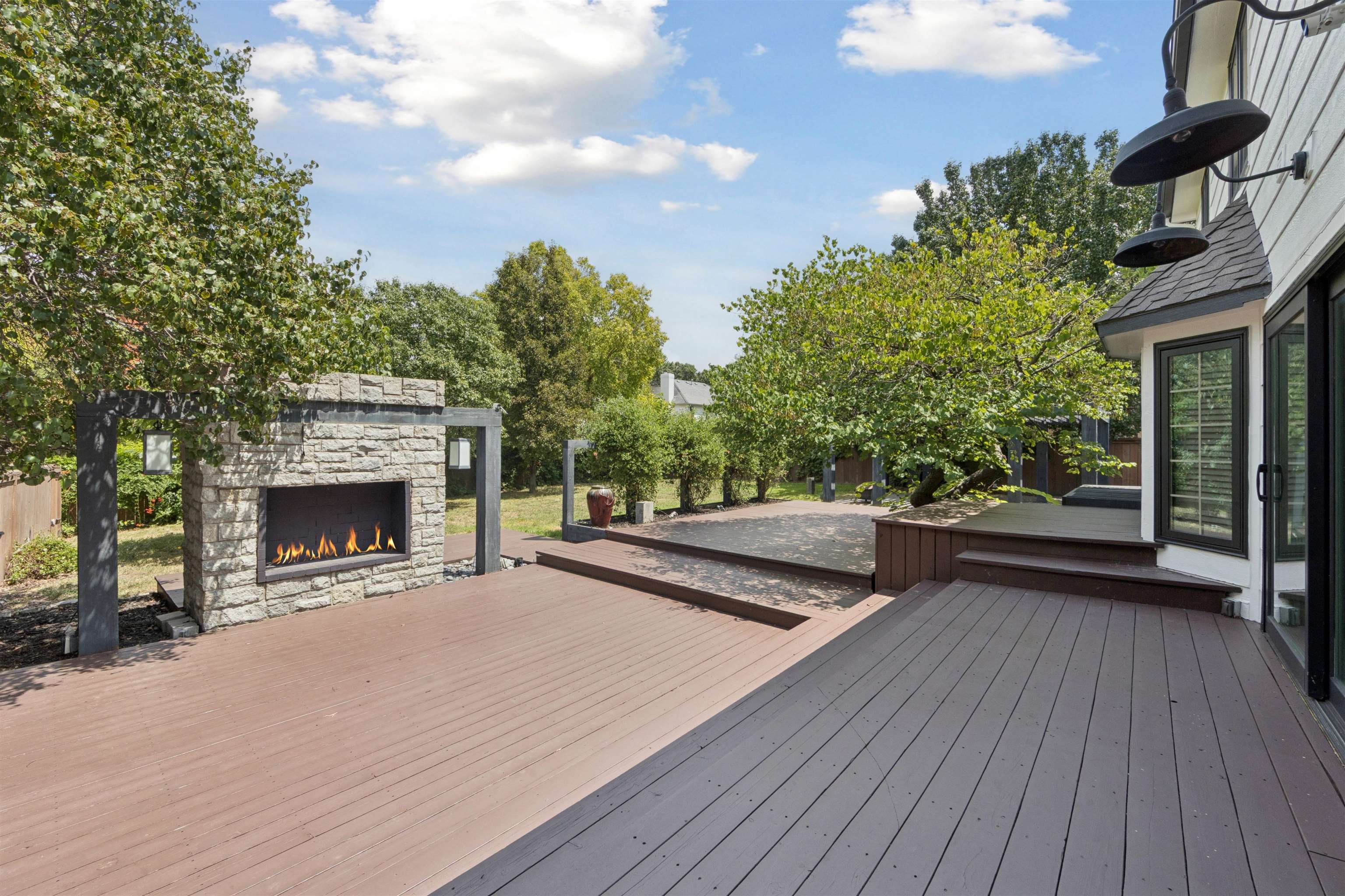 Wichita, Kansas, 67206, United States, 2 Bedrooms Bedrooms, ,4 BathroomsBathrooms,Residential,For Sale,1911450