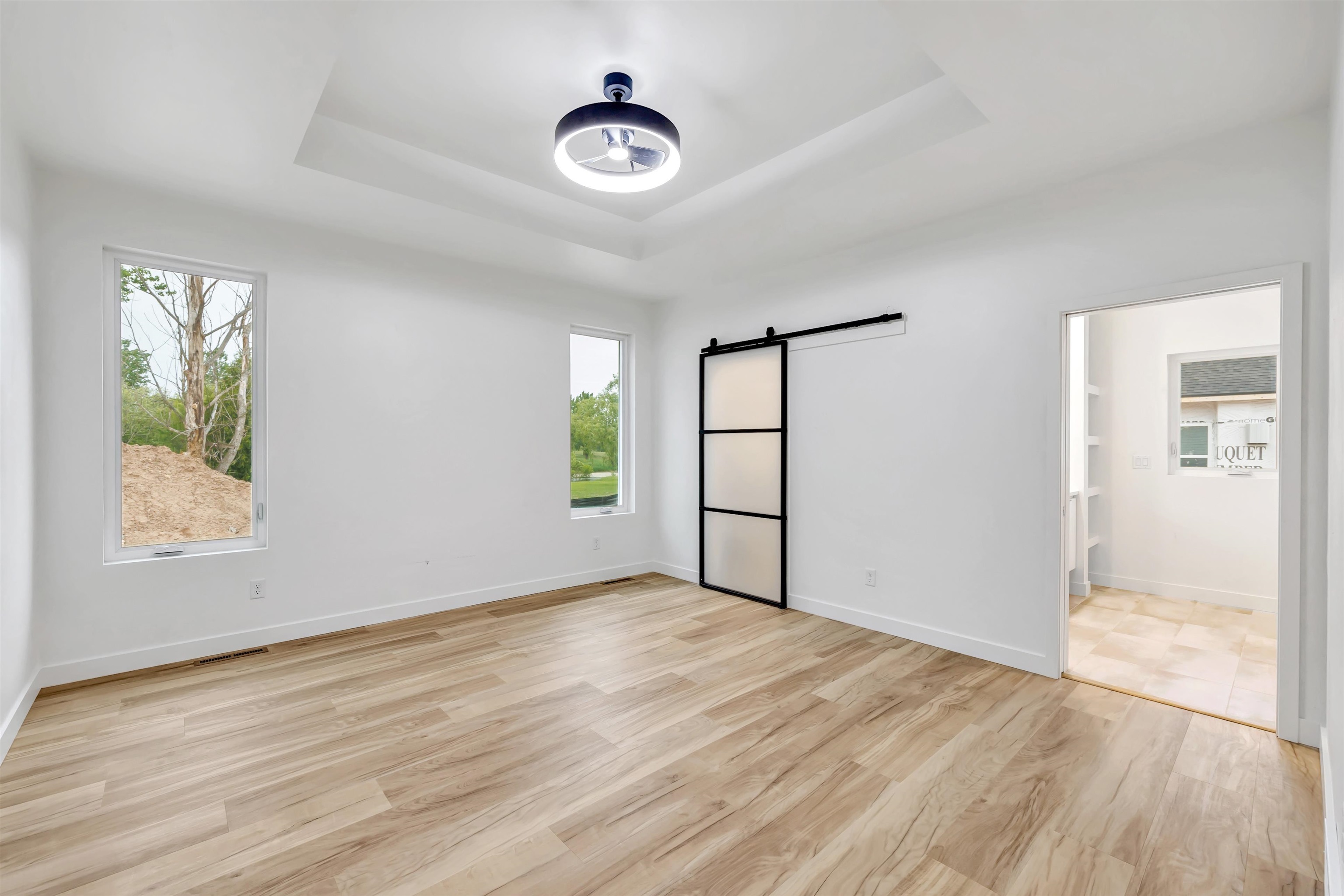 DE PERE, Wisconsin, 54115, United States, 3 Bedrooms Bedrooms, ,3 BathroomsBathrooms,Residential,For Sale,1911999