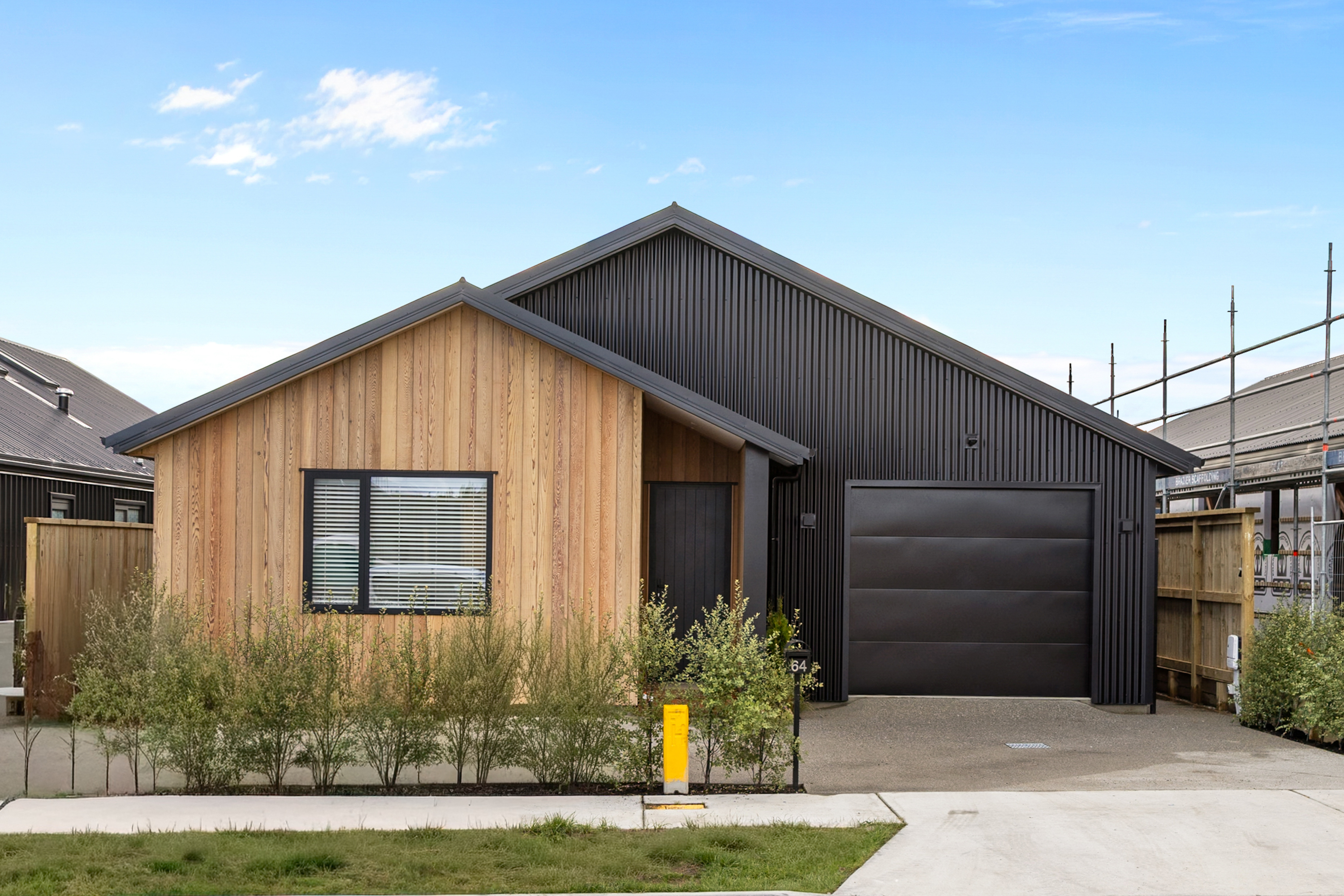  Home and Income - Done Brilliantly - 物件實景