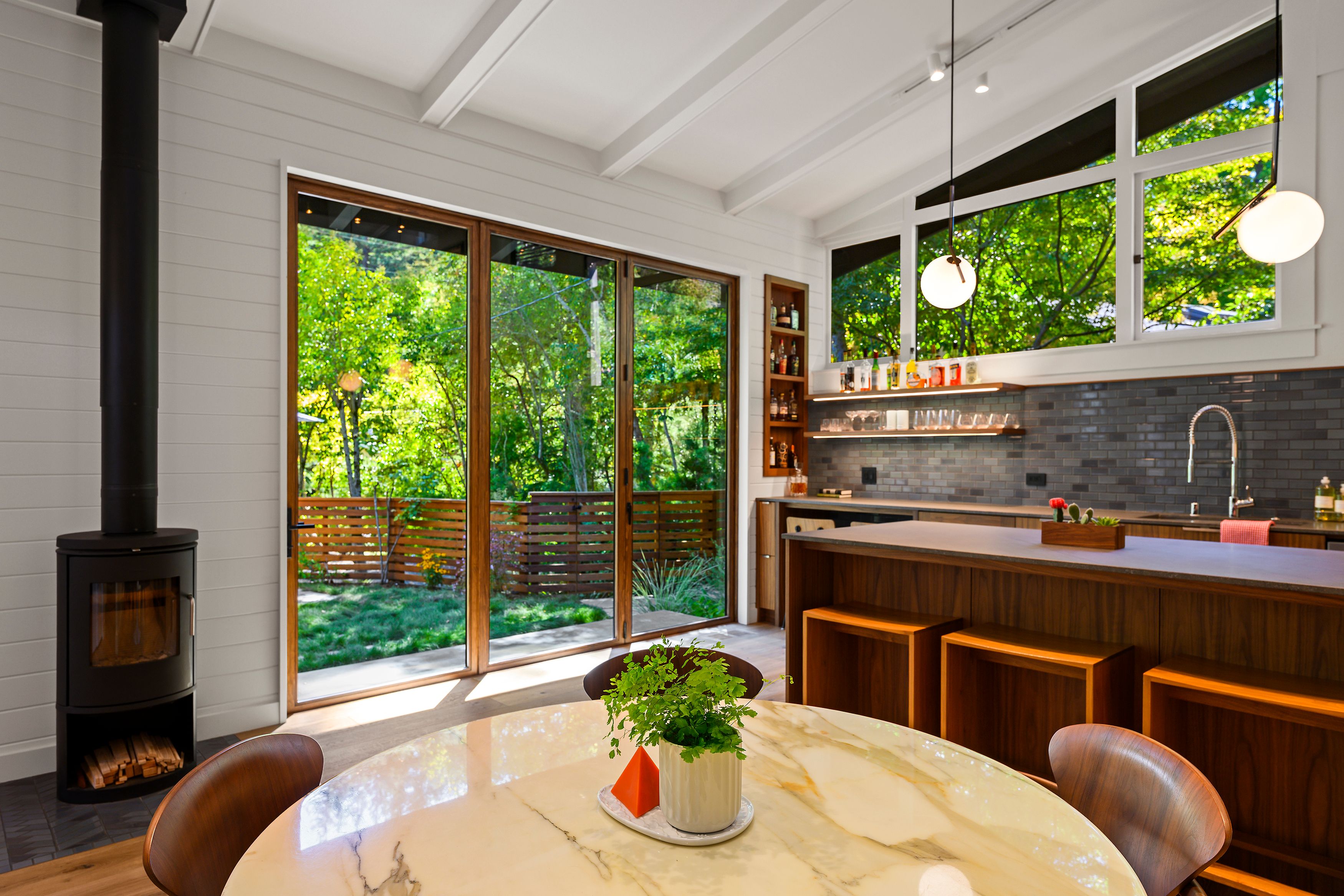  Showstopper Home in Murray Park - 物件實景