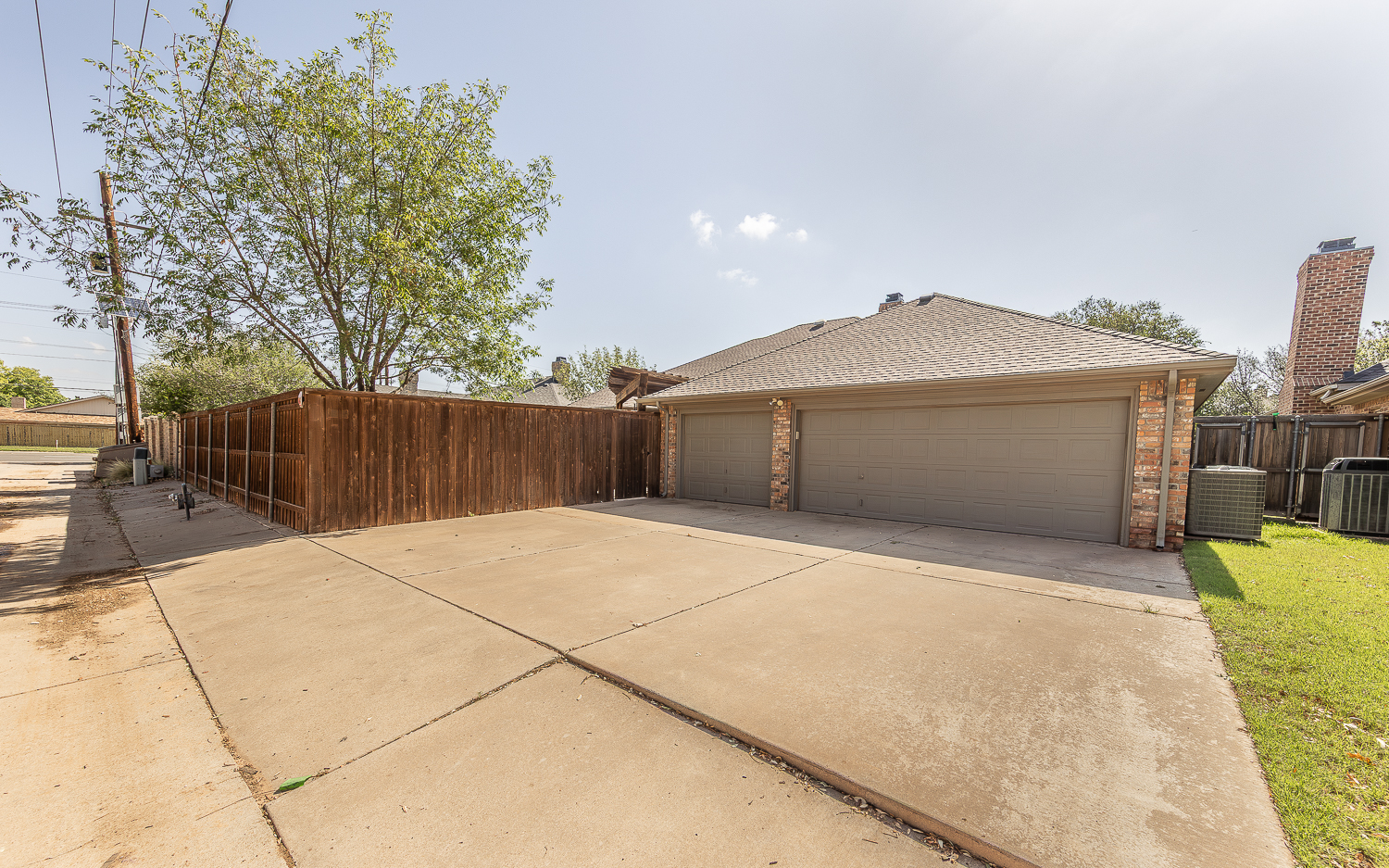 Lubbock, Texas, 79424, United States, 4 Bedrooms Bedrooms, ,3 BathroomsBathrooms,Residential,For Sale,1998502