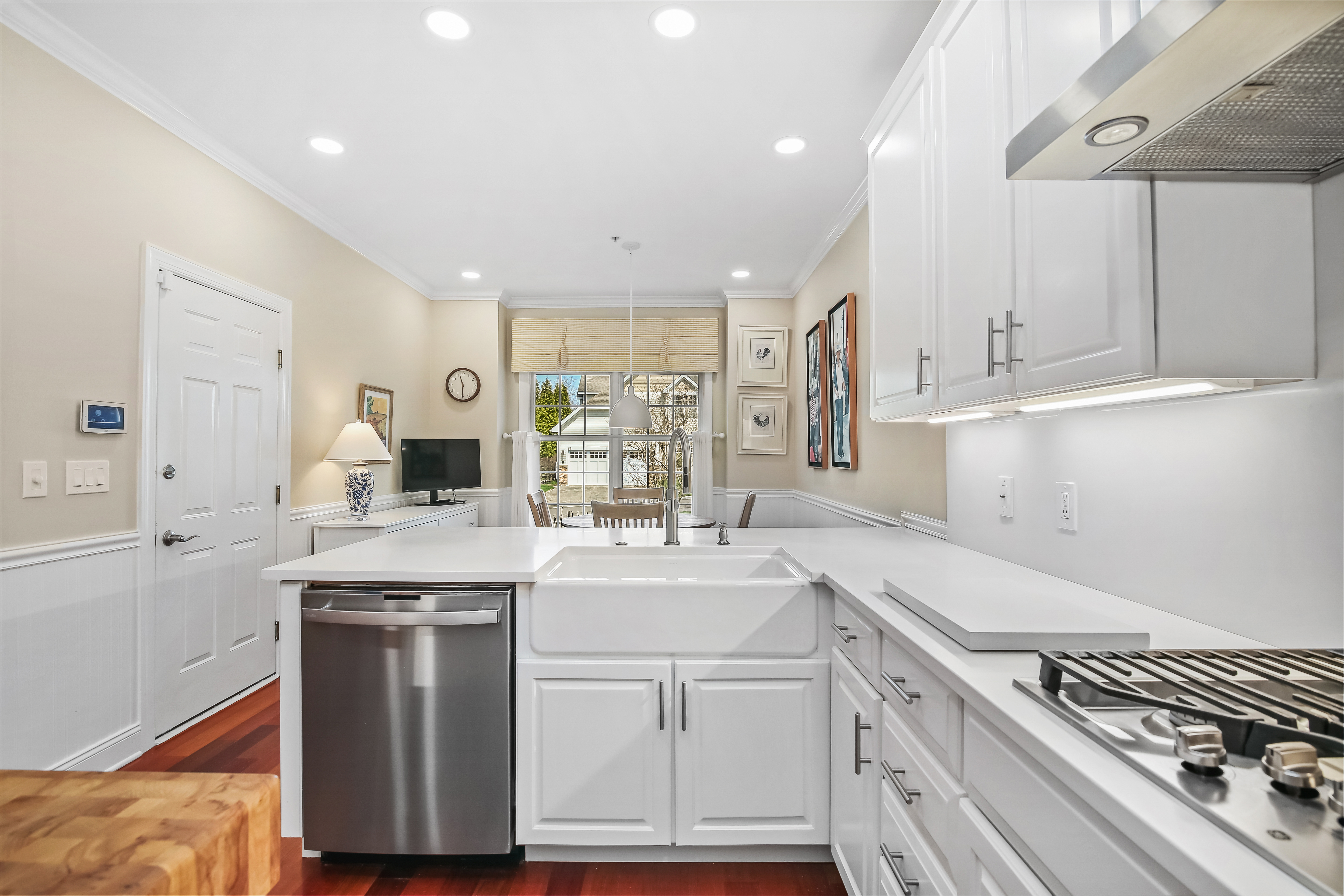  Gorgeous Turnkey End-Unit Condo in Ridgefield - 物件實景