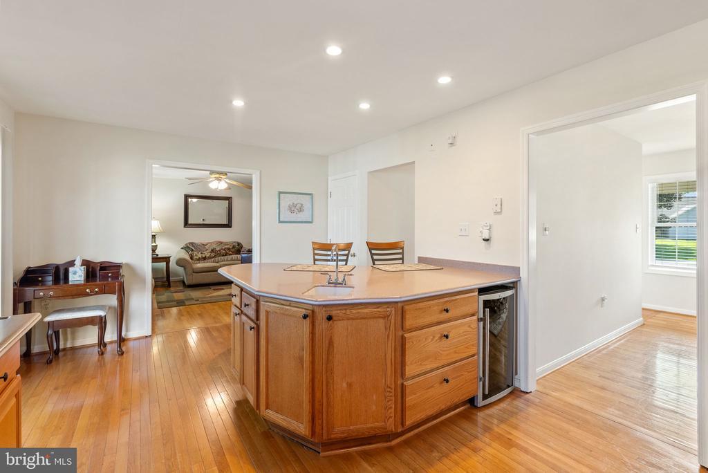 Winchester, Virginia, 22601, United States, 3 Bedrooms Bedrooms, ,3 BathroomsBathrooms,Residential,For Sale,1906316