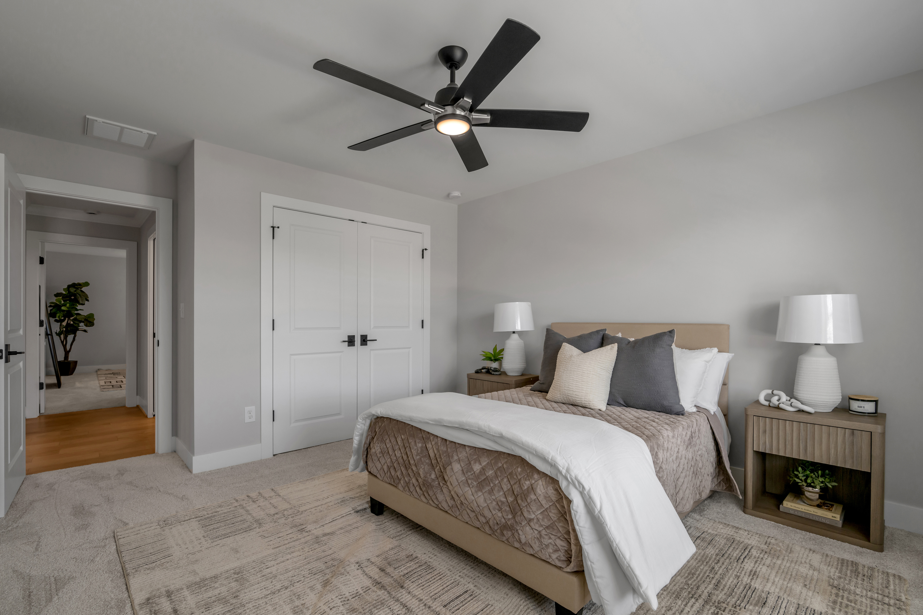  2429 Lorenzo Way - 物件實景