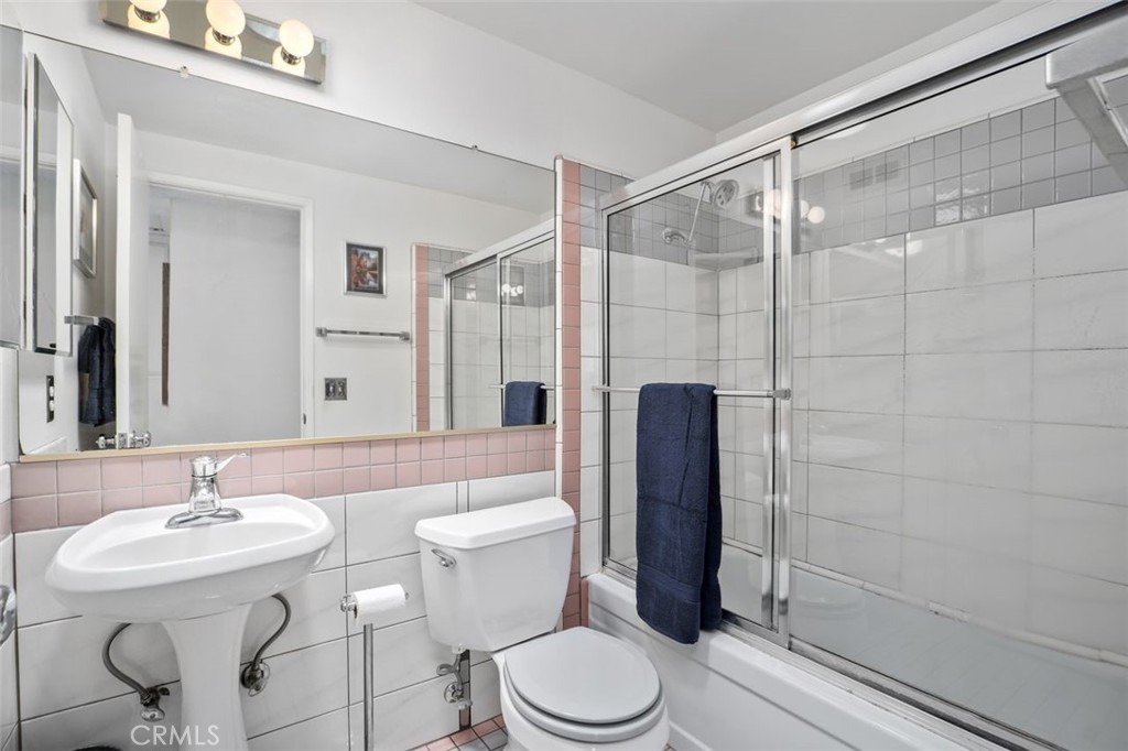 Orange, California, 92867, United States, 4 Bedrooms Bedrooms, ,2 BathroomsBathrooms,Residential,For Sale,1902467