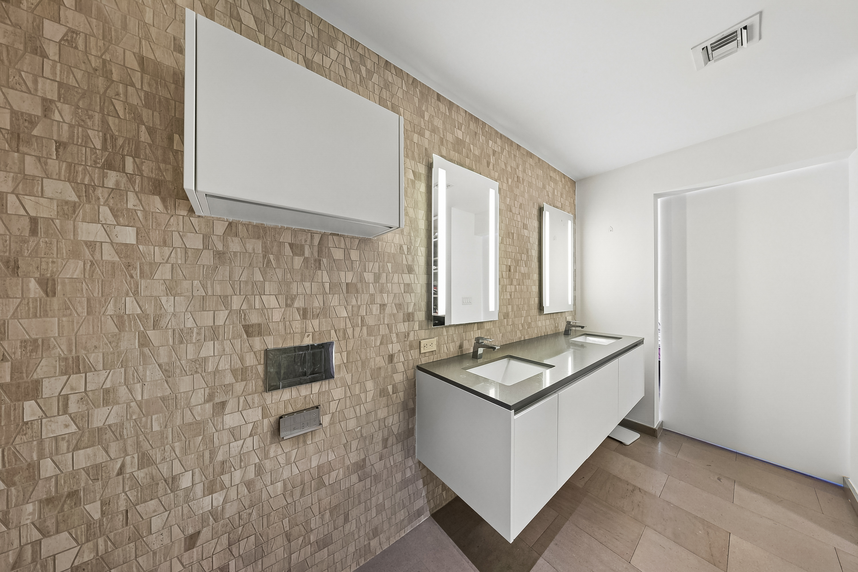  88 SW 7th St, Miami, FL, 33130 - 物件實景