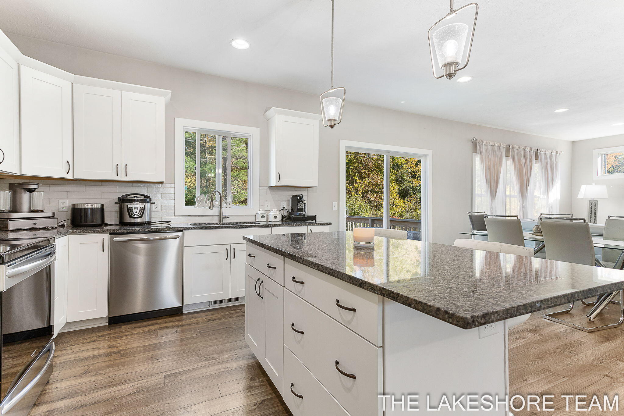 Holland, Michigan, 49424, United States, 5 Bedrooms Bedrooms, ,4 BathroomsBathrooms,Residential,For Sale,1973082