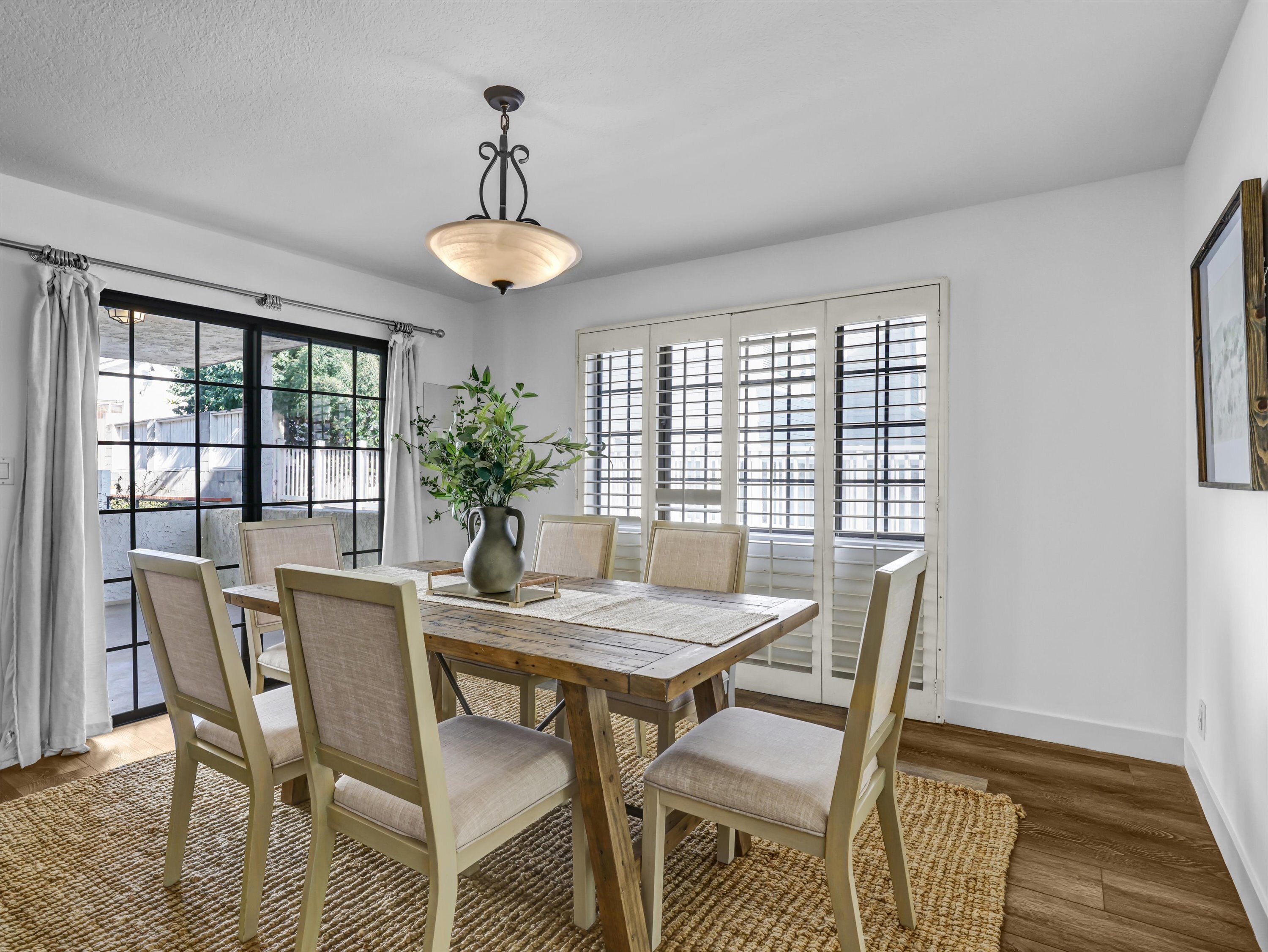  324 N Catalina Ave - 物件實景