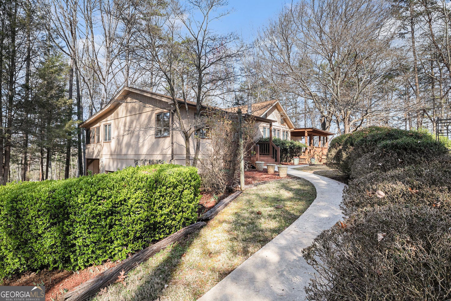 Dahlonega, Georgia, 30533, United States, 3 Bedrooms Bedrooms, ,2 BathroomsBathrooms,Residential,For Sale,1858994