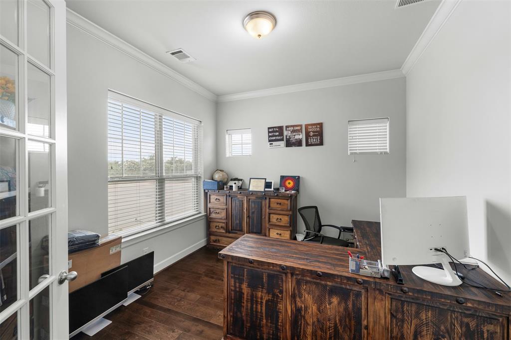 Arlington, Texas, 76005, United States, 4 Bedrooms Bedrooms, ,4 BathroomsBathrooms,Residential,For Sale,1890856