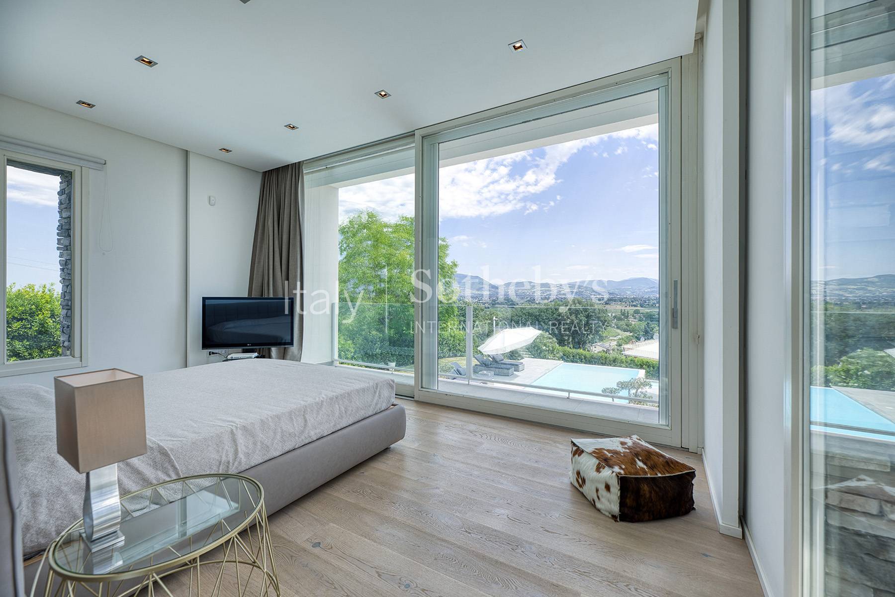  Contemporary designer residence nestled in peaceful surroundings - 物件實景