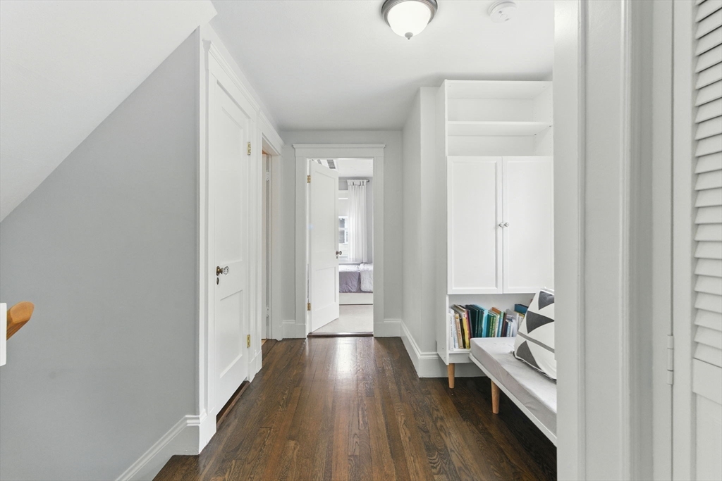 Stoneham, Massachusetts, 02180, United States, 3 Bedrooms Bedrooms, ,2 BathroomsBathrooms,Residential,For Sale,1939949