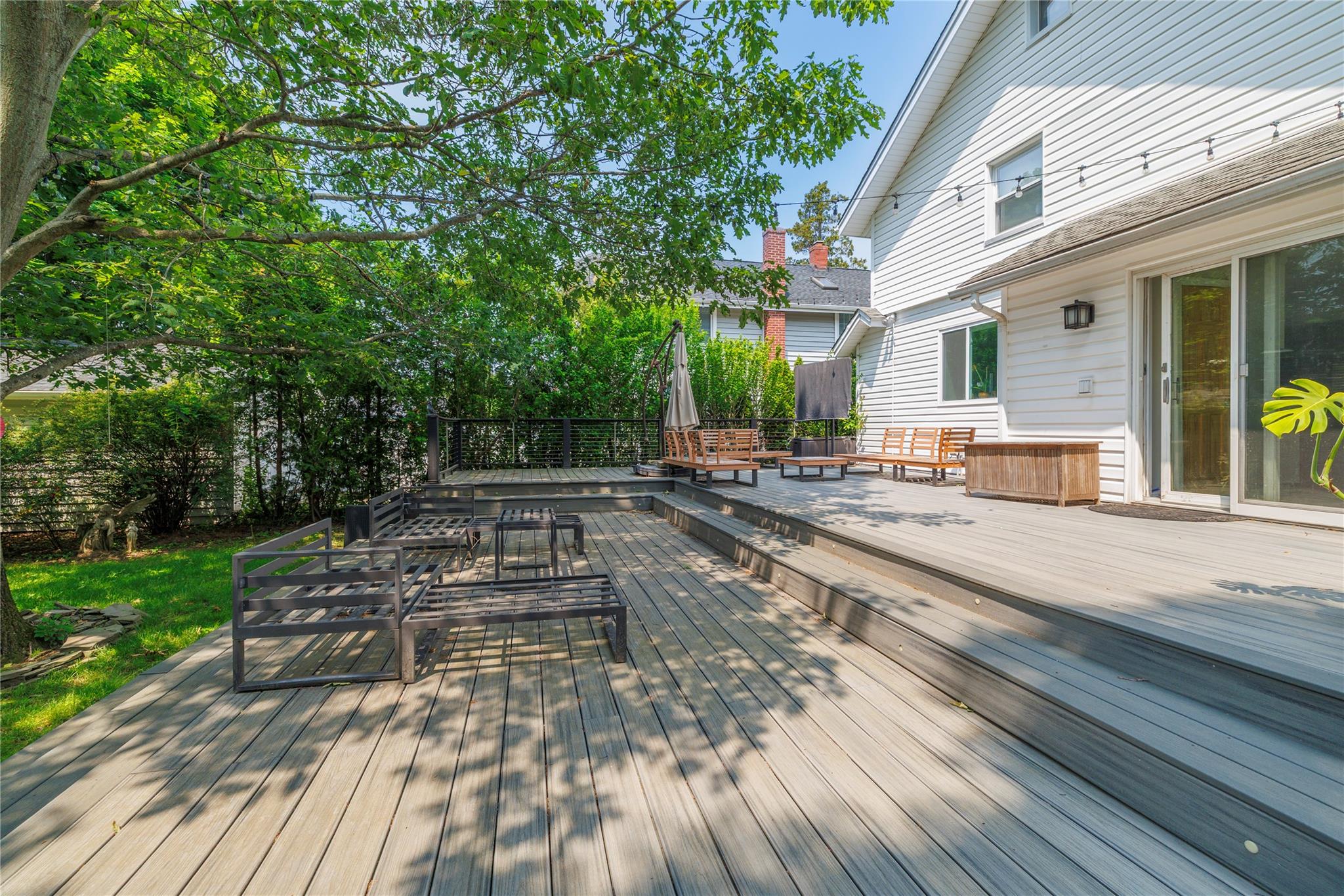 Malverne, New York, 11565, United States, 3 Bedrooms Bedrooms, ,2 BathroomsBathrooms,Residential,For Sale,1874917