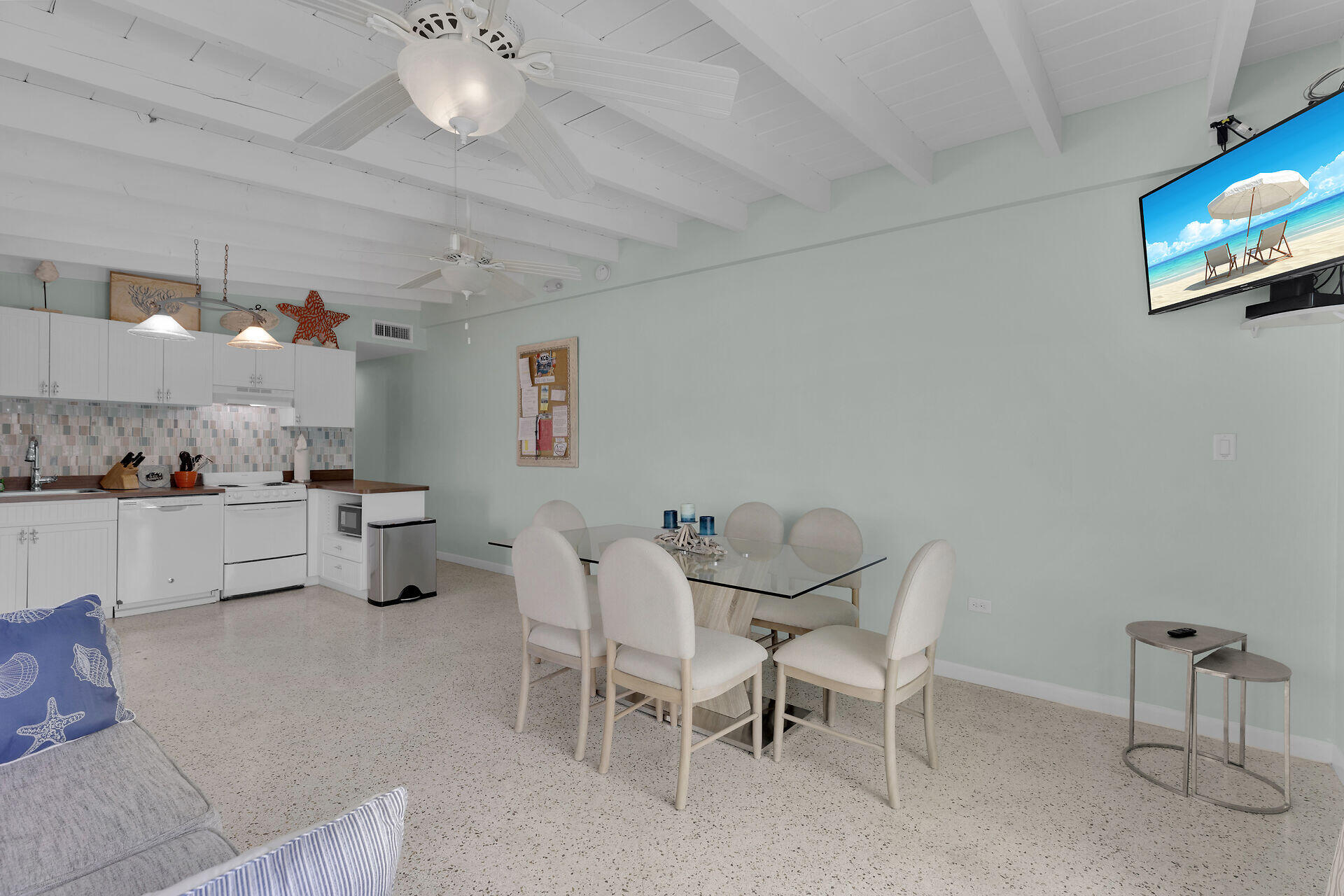 KEY COLONY, Florida, 33051, United States, 4 Bedrooms Bedrooms, ,4 BathroomsBathrooms,Residential,For Sale,1991822