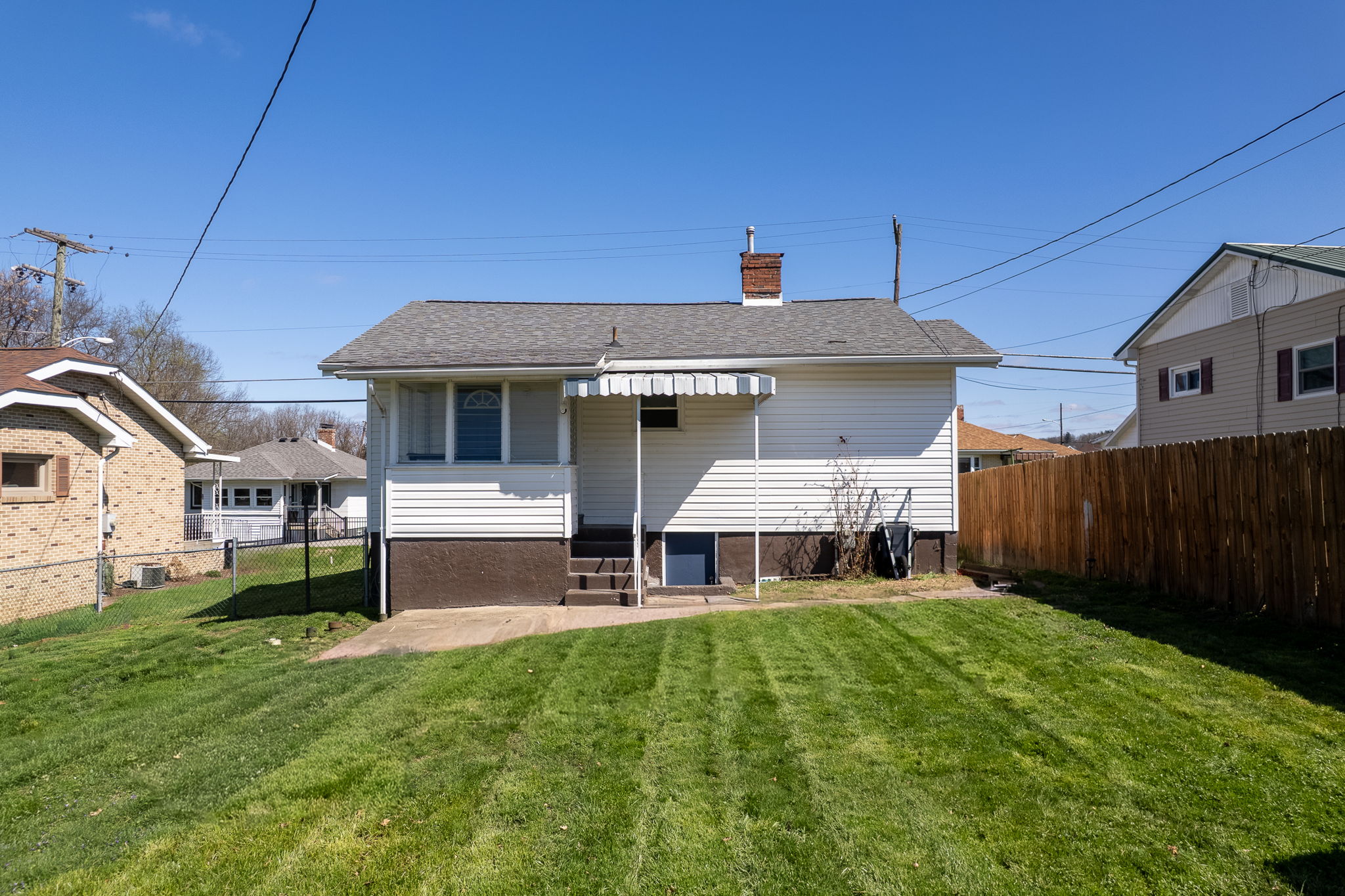  603 Memorial Drive, New Kensington, PA 15068 - 物件實景