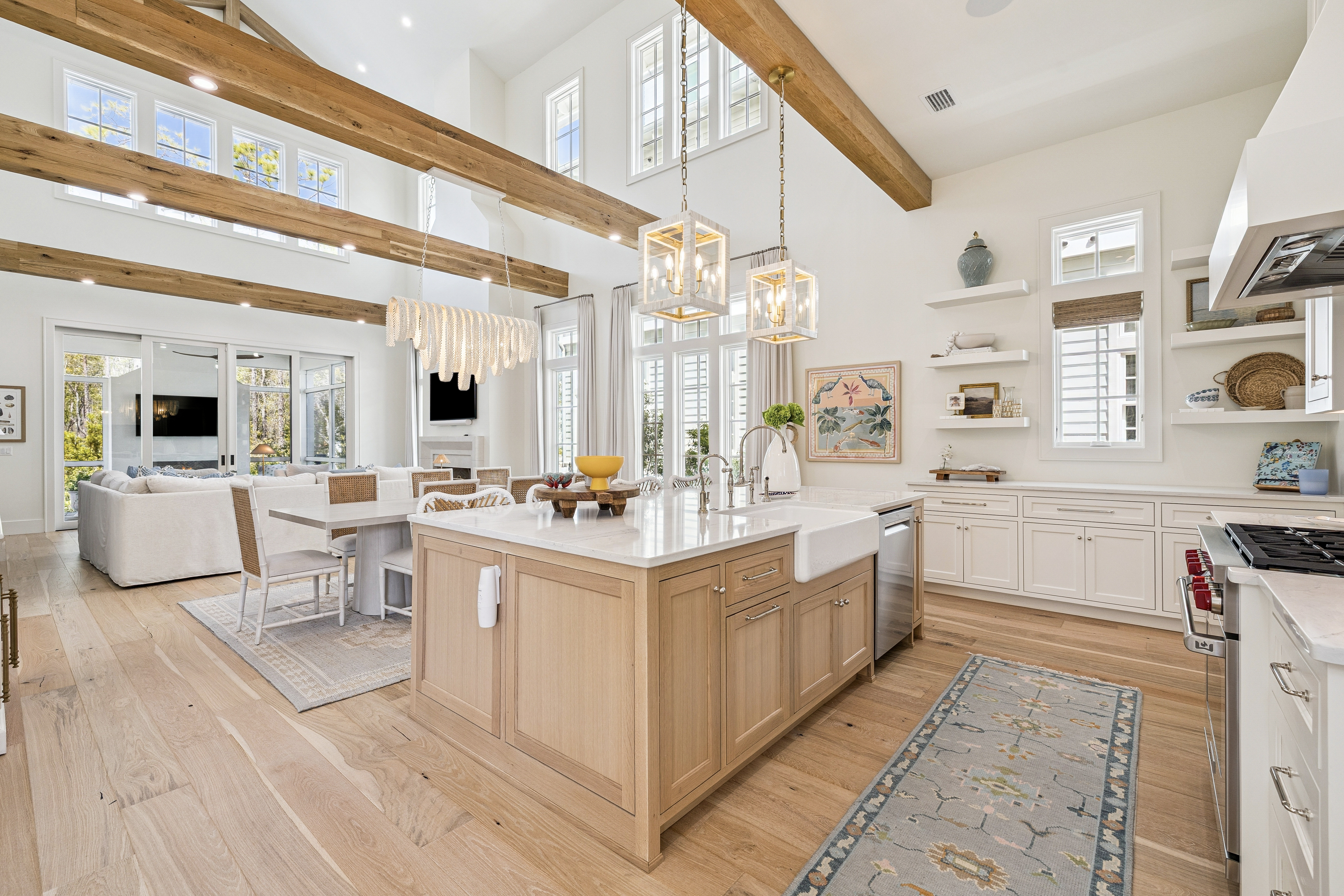  Refined Coastal Residence With Designer Interiors And Exceptional Craftsmanship - 物件實景