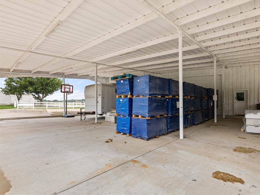 Italy, Texas, 76651, United States, 8 Bedrooms Bedrooms, ,6 BathroomsBathrooms,Residential,For Sale,1975477