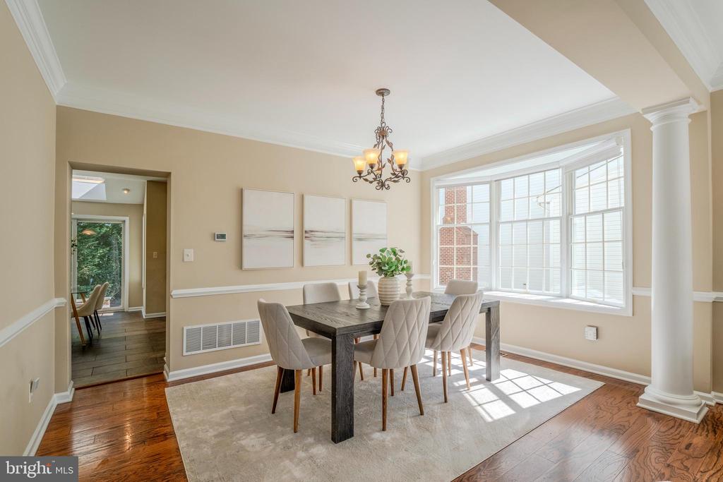 Reston, Virginia, 20194, United States, 4 Bedrooms Bedrooms, ,4 BathroomsBathrooms,Residential,For Sale,2047998