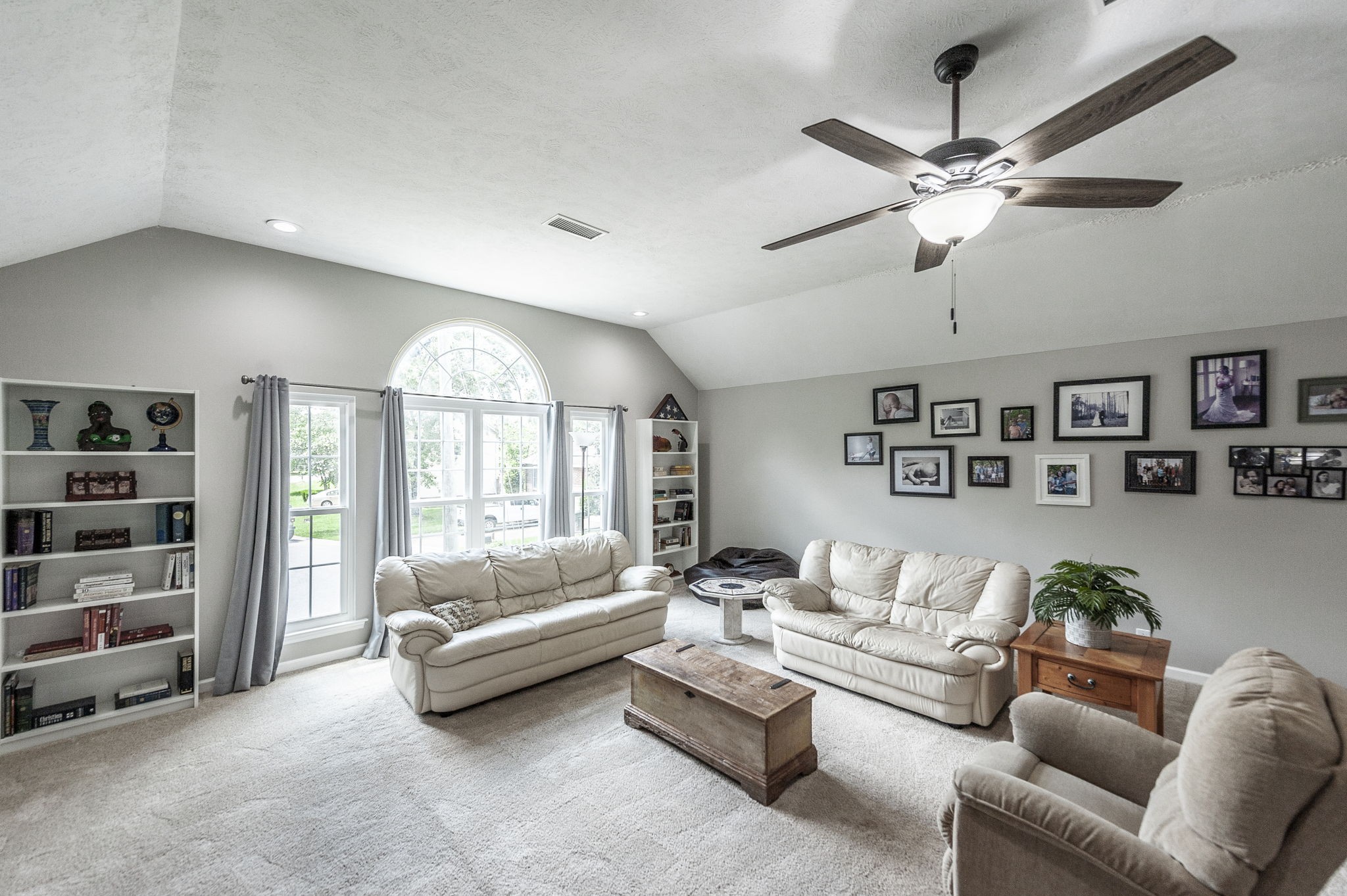Antioch, Tennessee, 37013, United States, 4 Bedrooms Bedrooms, ,3 BathroomsBathrooms,Residential,For Sale,1900912
