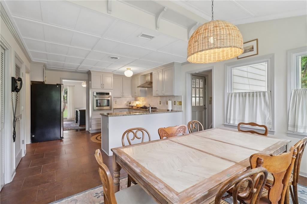Marietta, Georgia, 30062, United States, 4 Bedrooms Bedrooms, ,3 BathroomsBathrooms,Residential,For Sale,1905534
